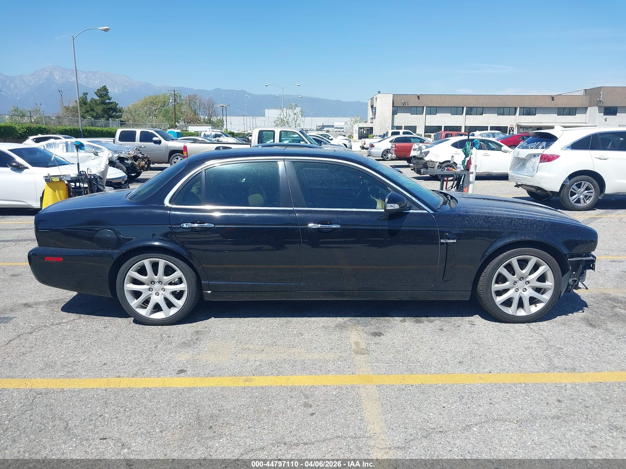 2008 Jaguar Xj Xj8 Black vin: SAJWA71B08SH21665