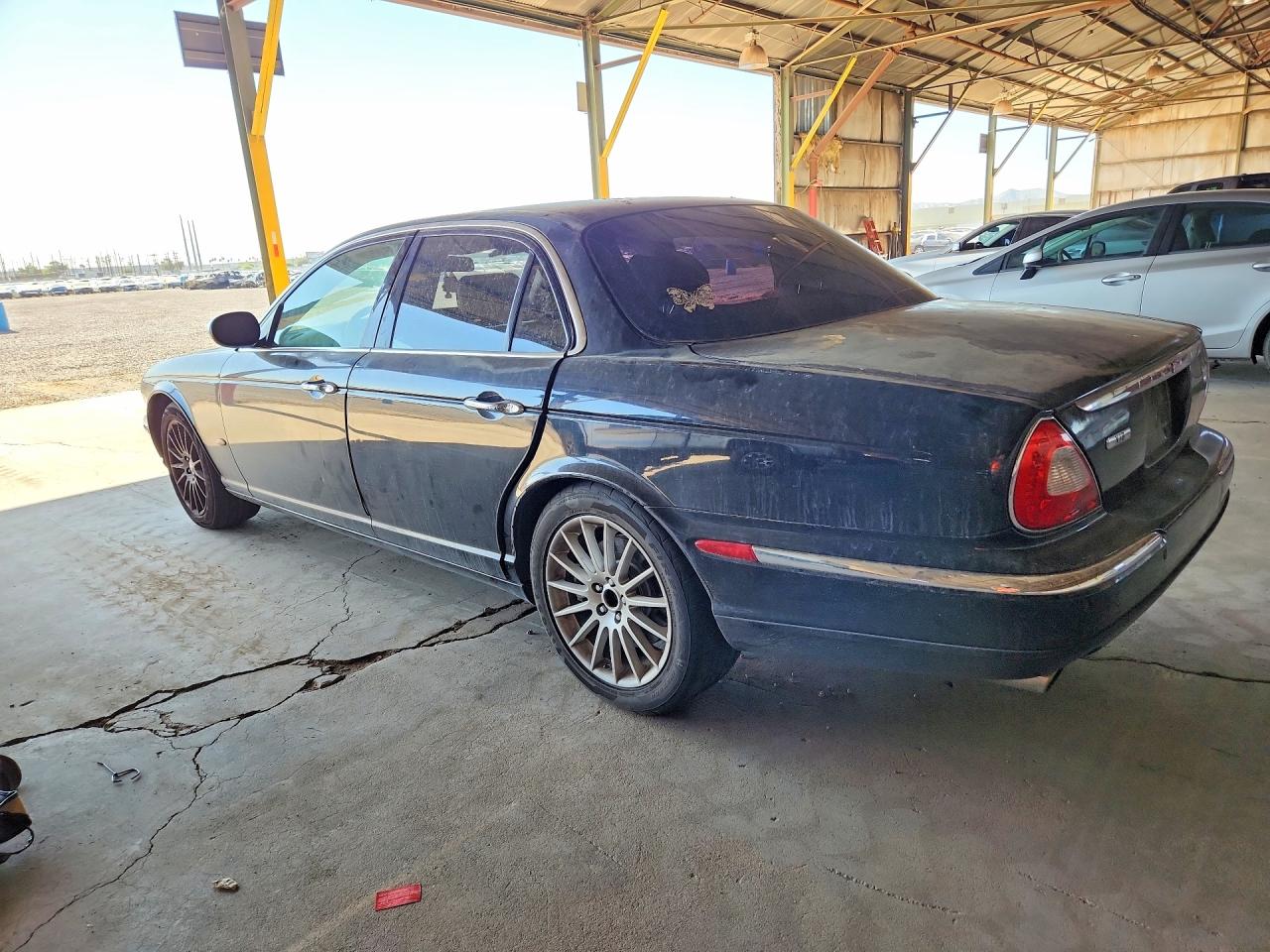 2007 Jaguar Xj8 Black vin: SAJWA71B17SH16795