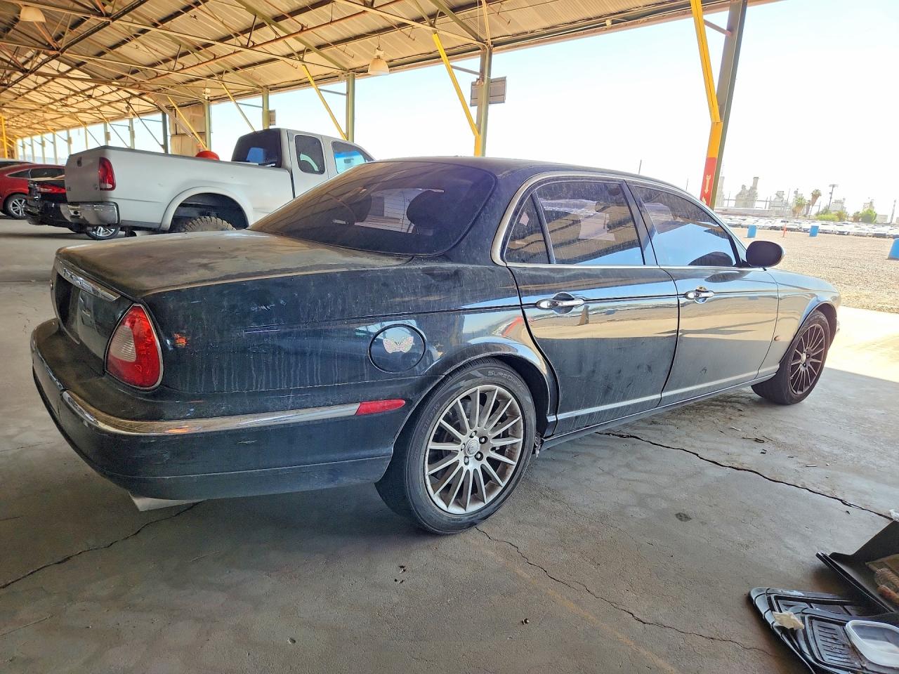 2007 Jaguar Xj8 Black vin: SAJWA71B17SH16795