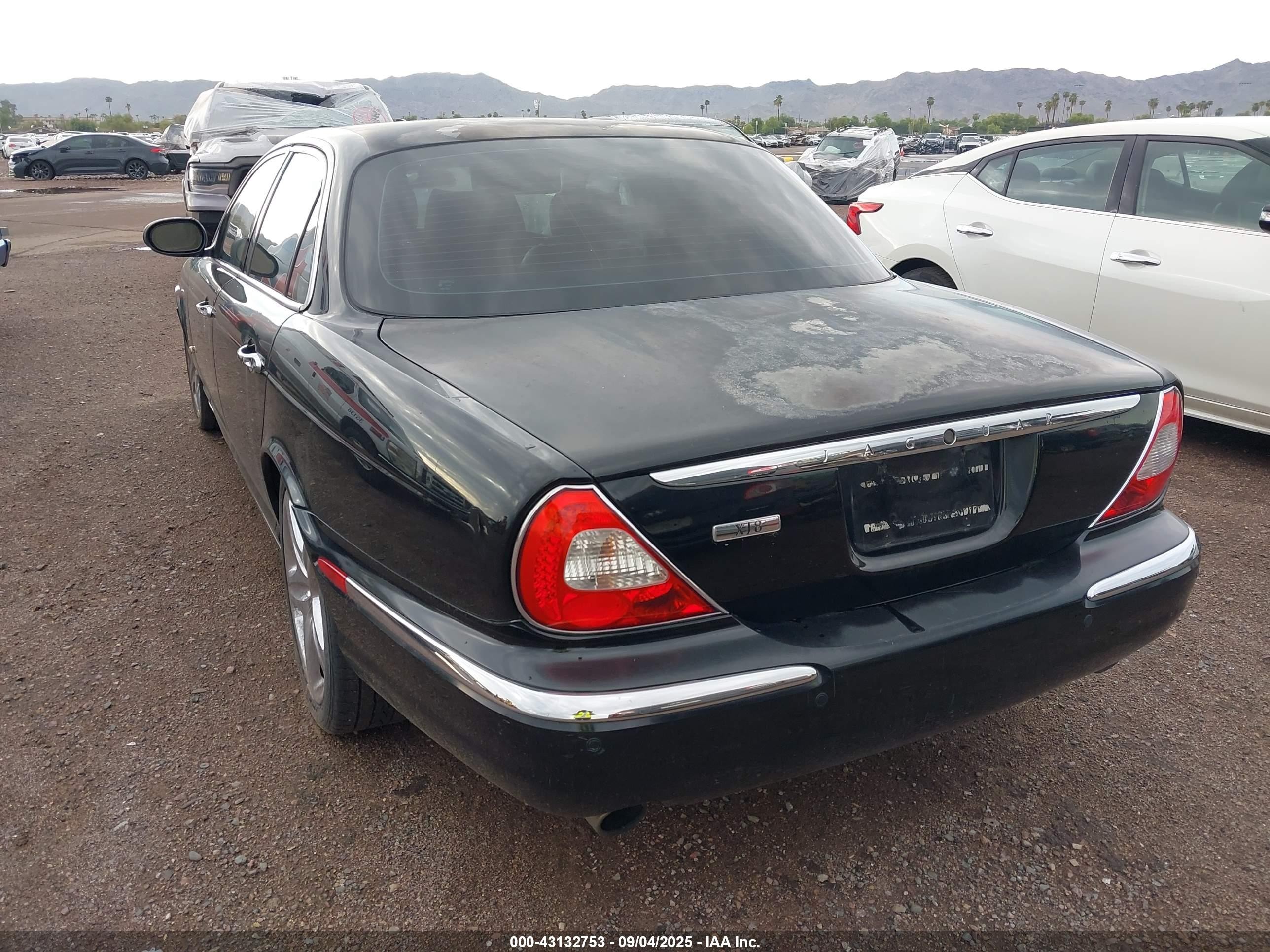 2007 Jaguar Xj Xj8 Black vin: SAJWA71B27SH17017