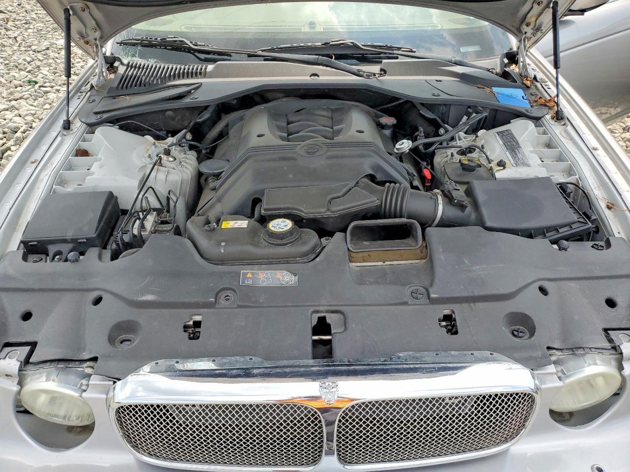 2006 Jaguar Xj8 Silver vin: SAJWA71B36SH02055