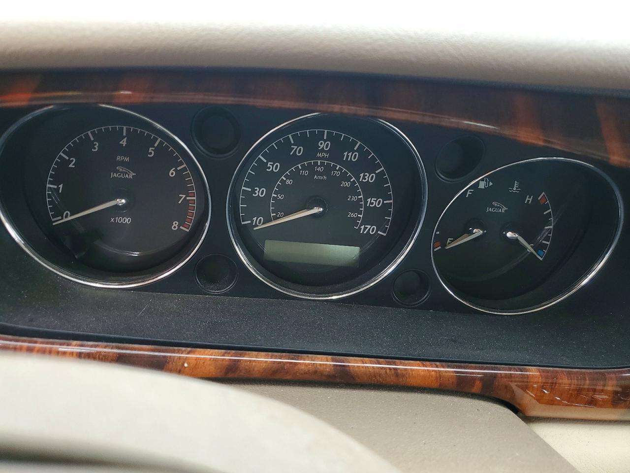 2006 Jaguar Xj8 Silver vin: SAJWA71B36SH02055