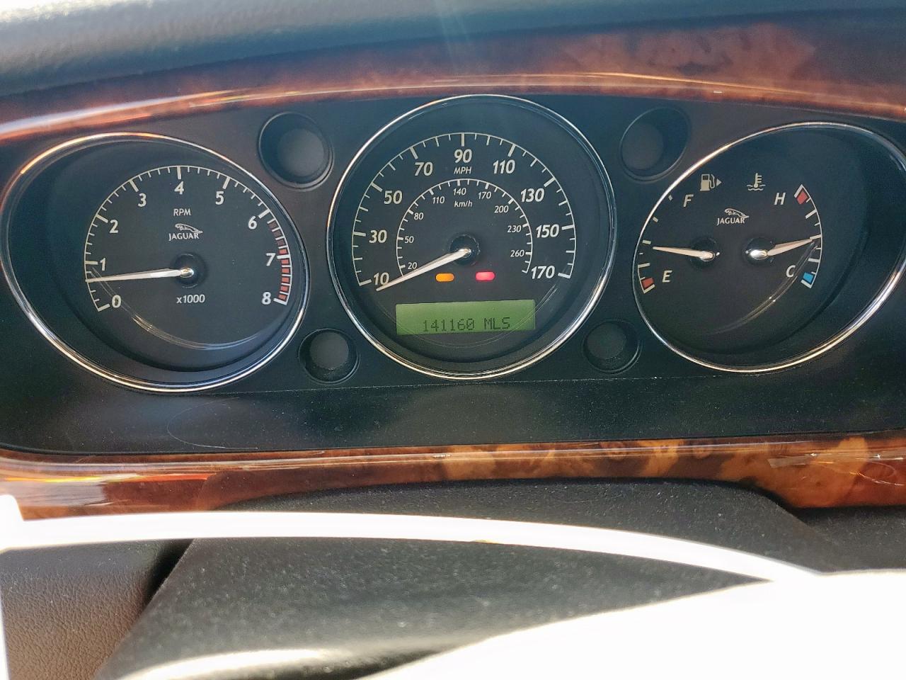 2008 Jaguar Xj Silver vin: SAJWA71B48SH20373