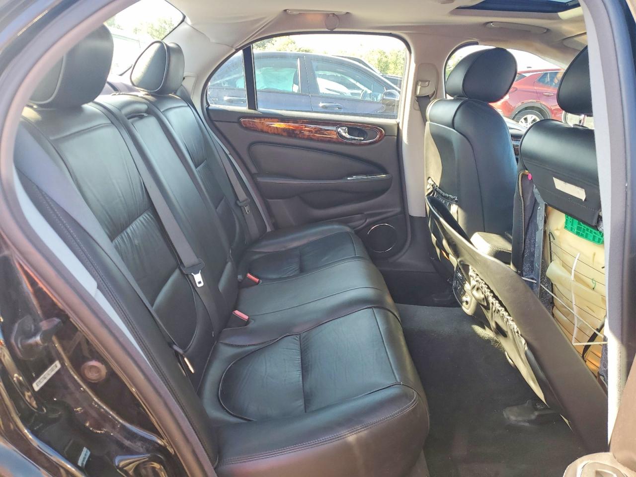 2007 Jaguar Xj8 Black vin: SAJWA71B57SH17397