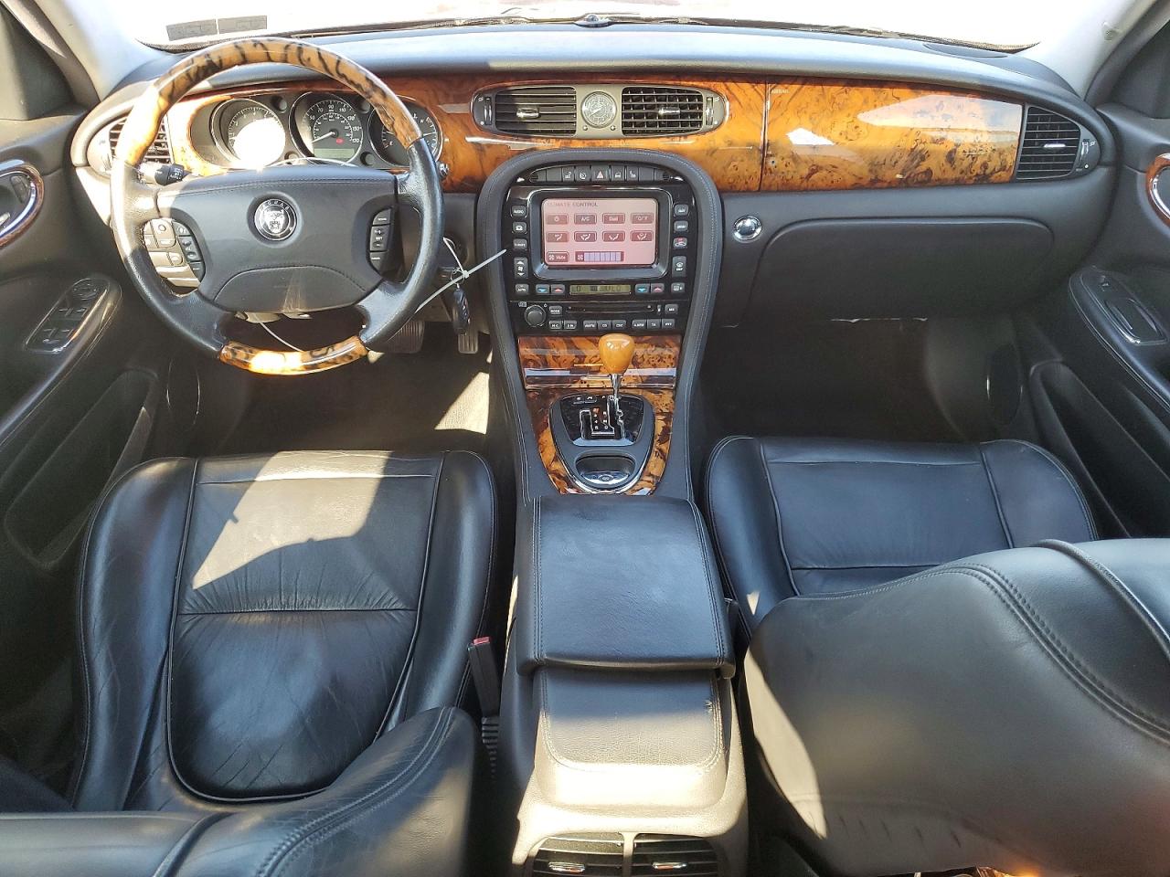 2007 Jaguar Xj8 Black vin: SAJWA71B57SH17397