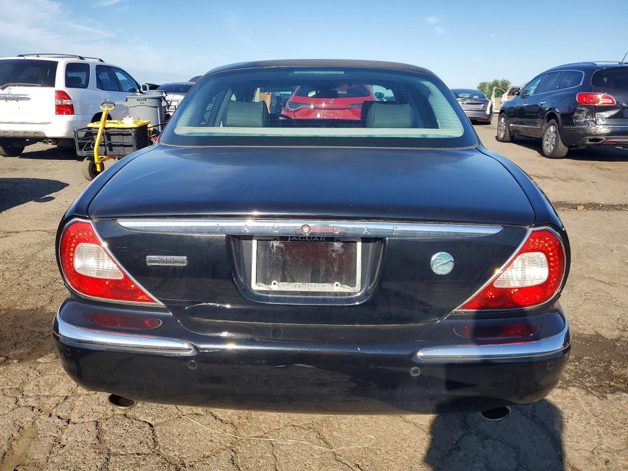 2007 Jaguar Xj8 Black vin: SAJWA71B57SH17397