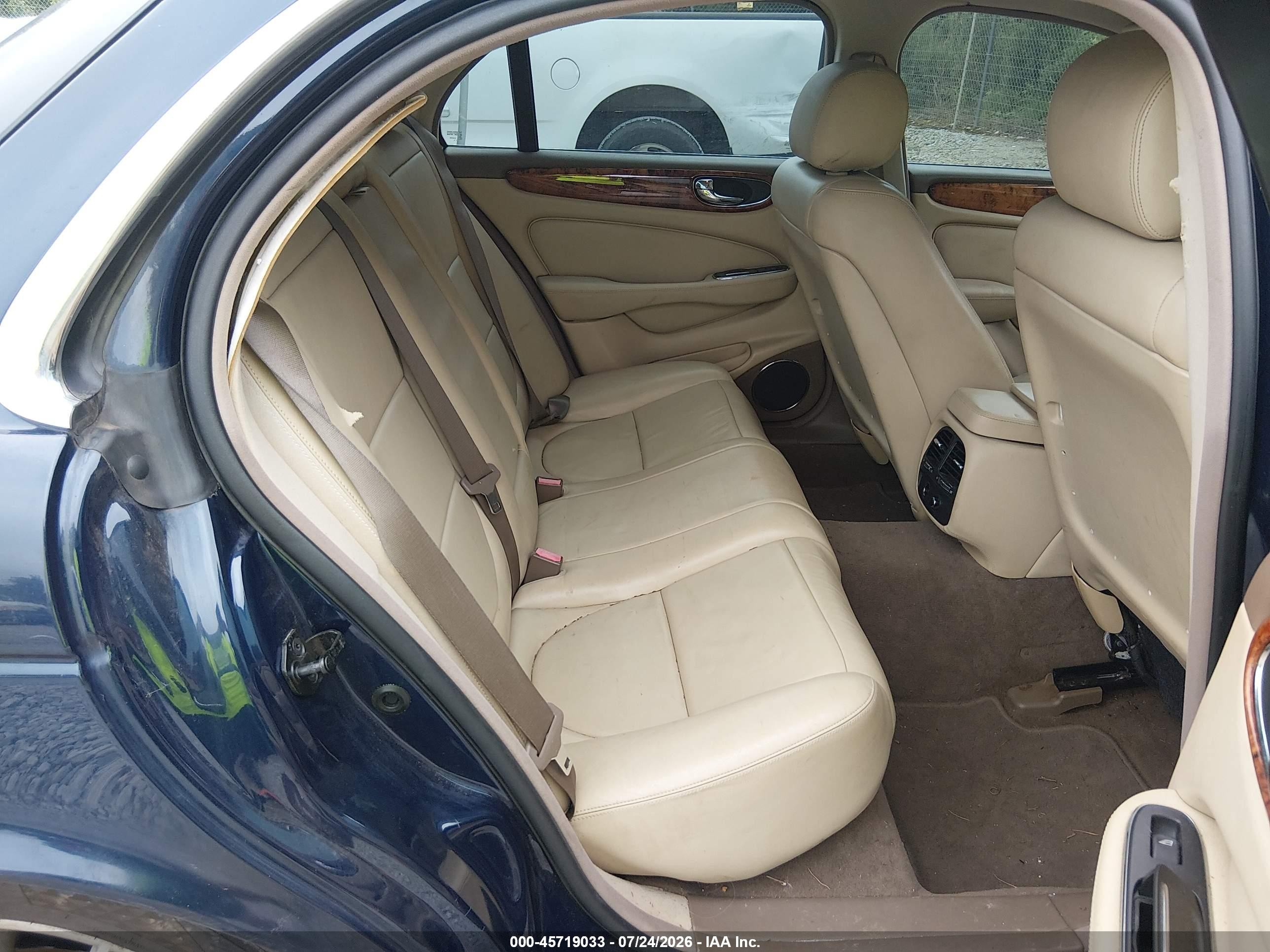 2006 Jaguar Xj Xj8 Blue vin: SAJWA71B66SH05340