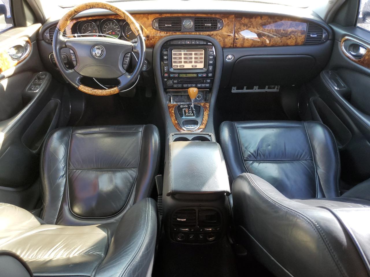 2007 Jaguar Xj8 Silver vin: SAJWA71B87SH17913