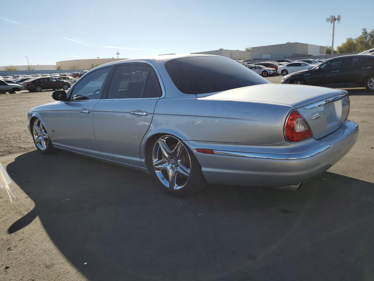 2007 Jaguar Xj8 Silver vin: SAJWA71B87SH17913