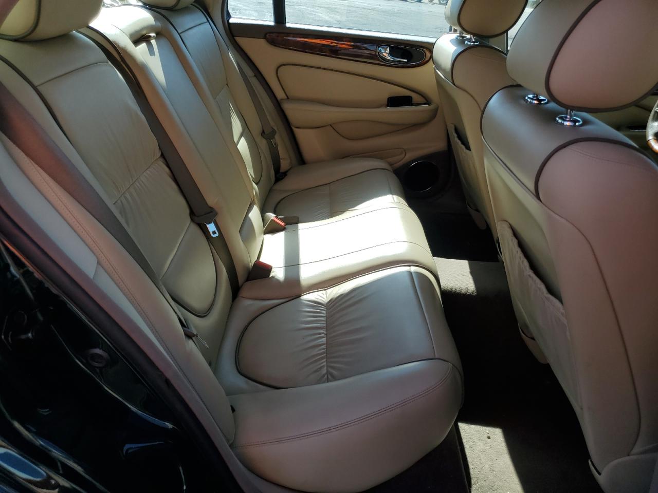 2007 Jaguar Xj8 Green vin: SAJWA71BX7SH13359