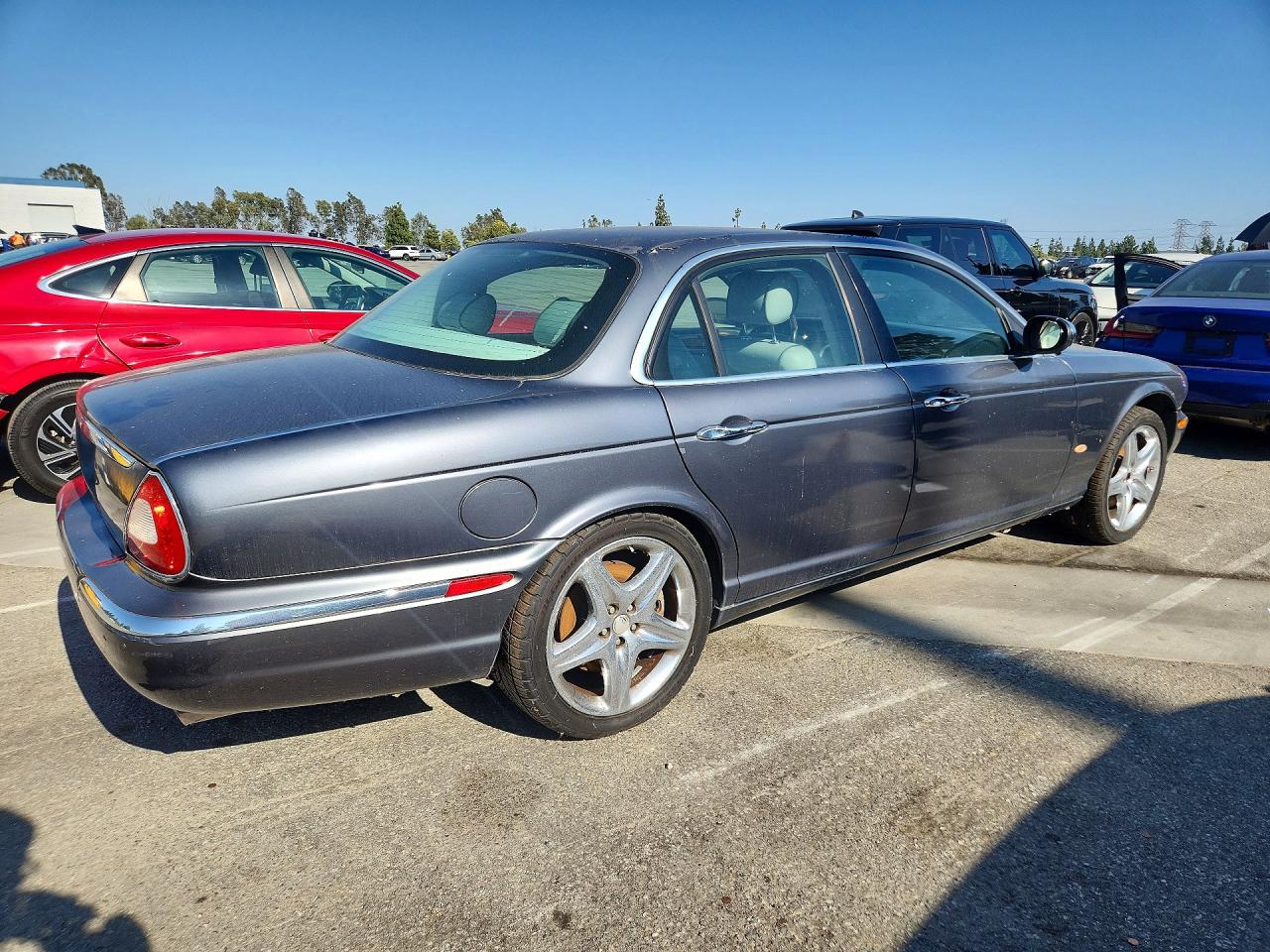 2007 Jaguar Xj8 Charcoal vin: SAJWA71BX7SH18240