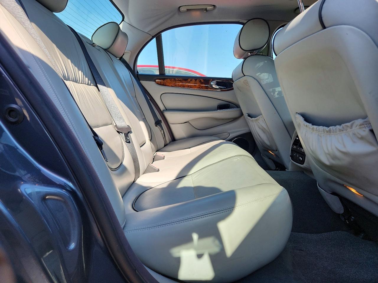 2007 Jaguar Xj8 Charcoal vin: SAJWA71BX7SH18240