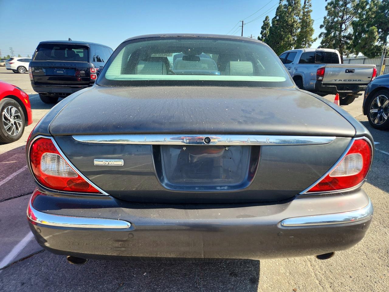 2007 Jaguar Xj8 Charcoal vin: SAJWA71BX7SH18240