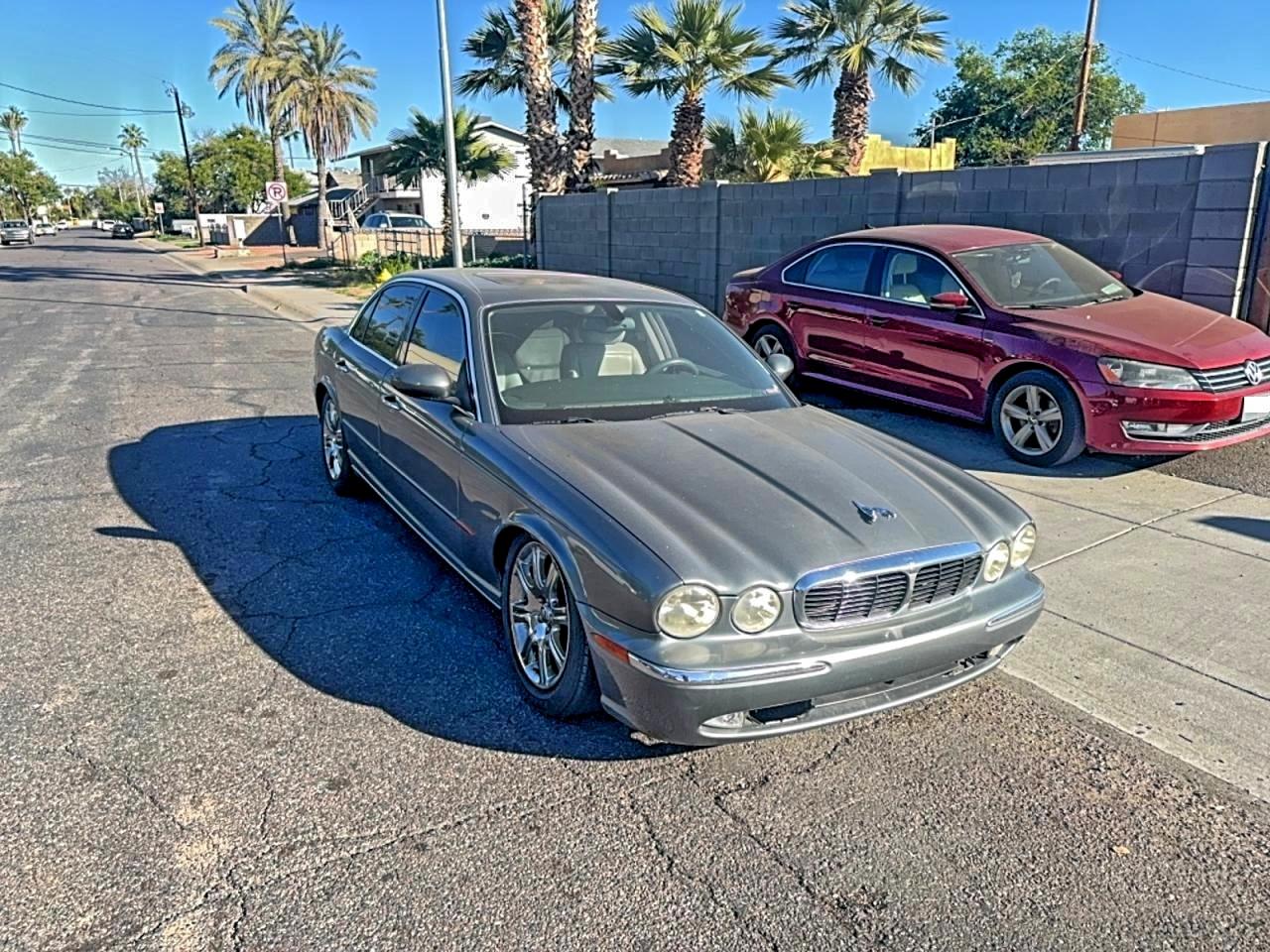2004 Jaguar Xj8 Blue vin: SAJWA71C04SG25165