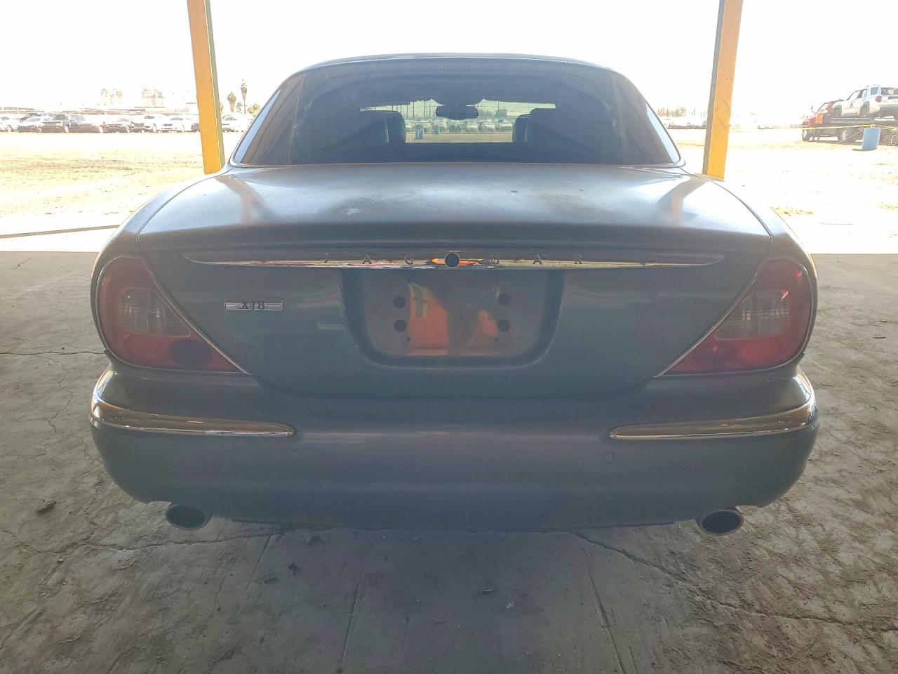 2004 Jaguar Xj8 Gray vin: SAJWA71C04SG25165