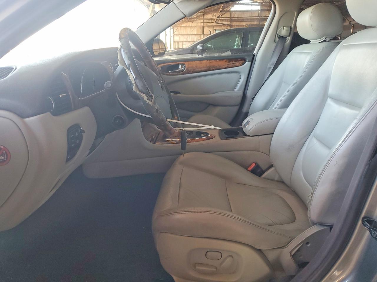 2004 Jaguar Xj8 Gray vin: SAJWA71C04SG25165