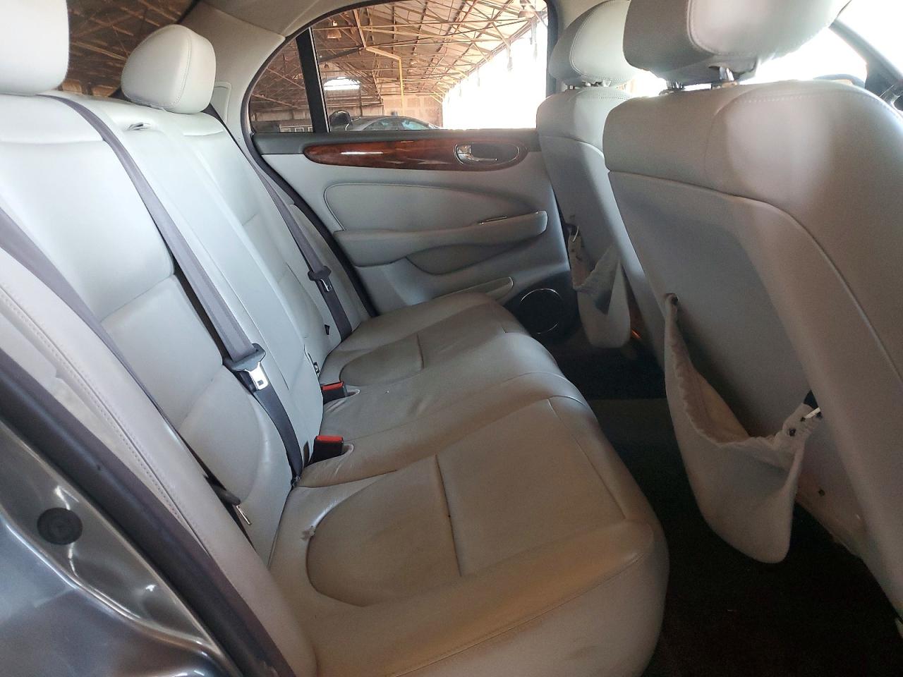 2004 Jaguar Xj8 Gray vin: SAJWA71C04SG25165