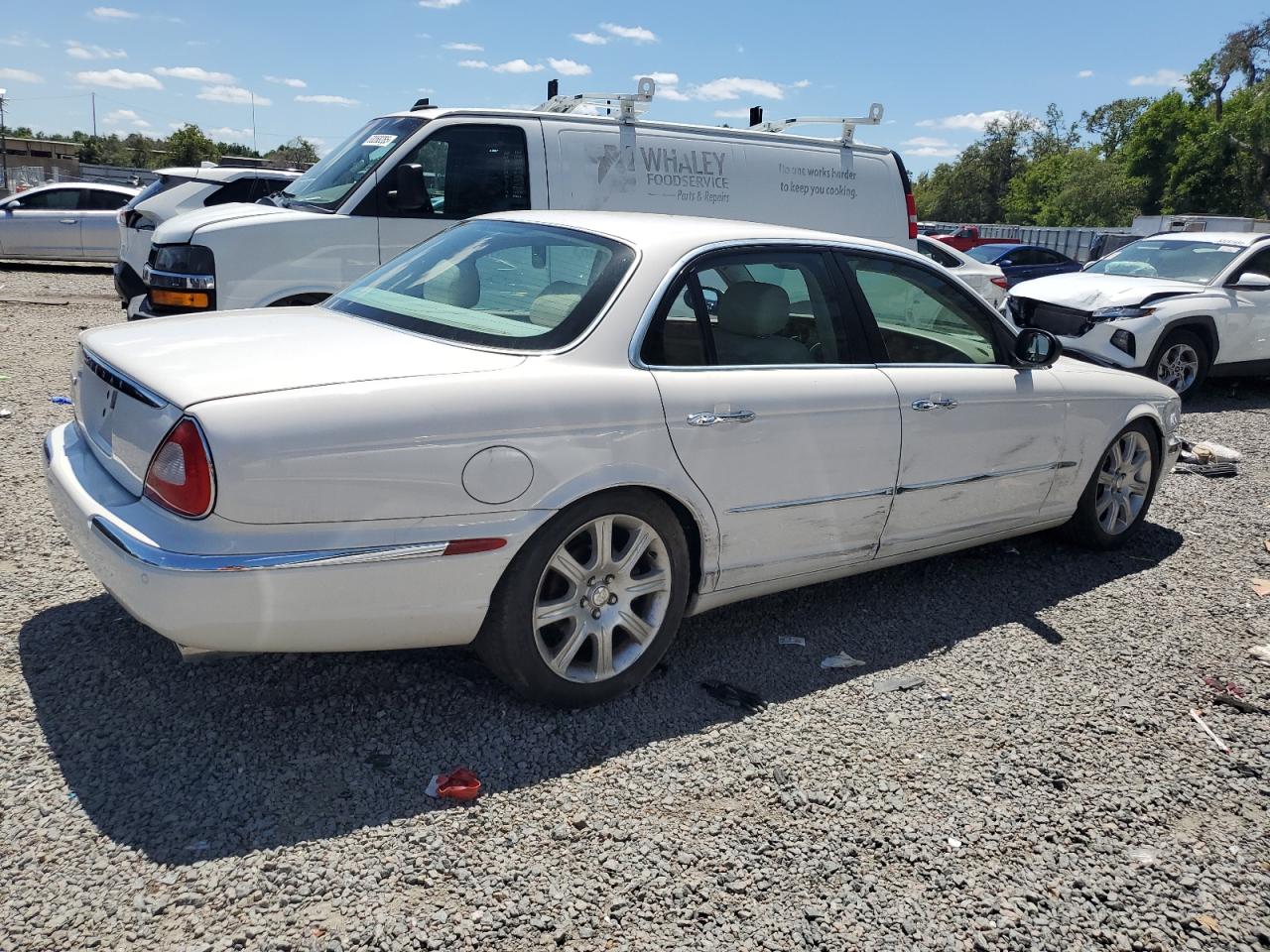 2004 Jaguar Xj8 White vin: SAJWA71C14SG16264