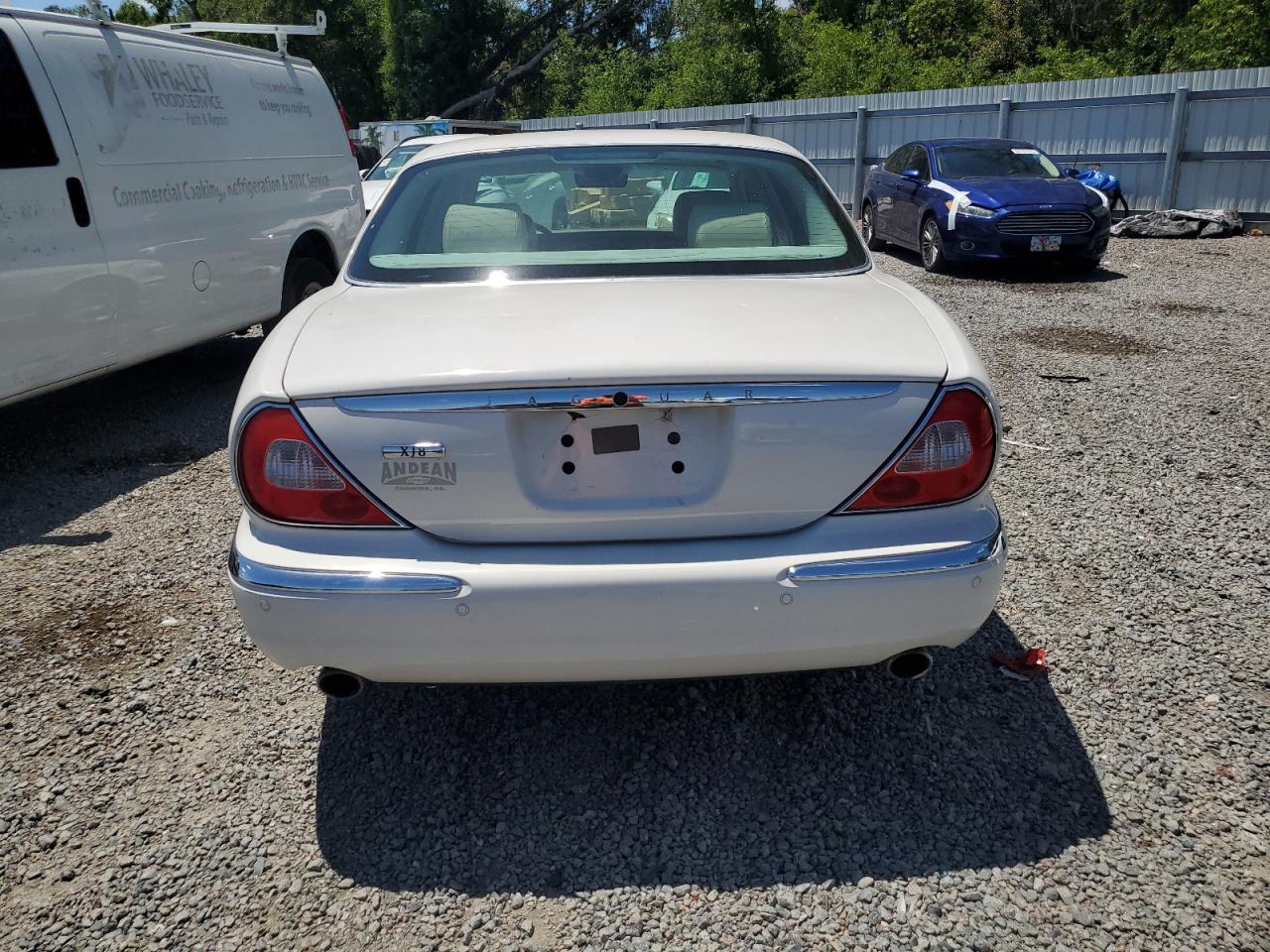 2004 Jaguar Xj8 White vin: SAJWA71C14SG16264