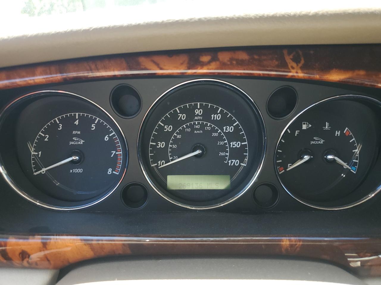 2004 Jaguar Xj8 White vin: SAJWA71C14SG16264