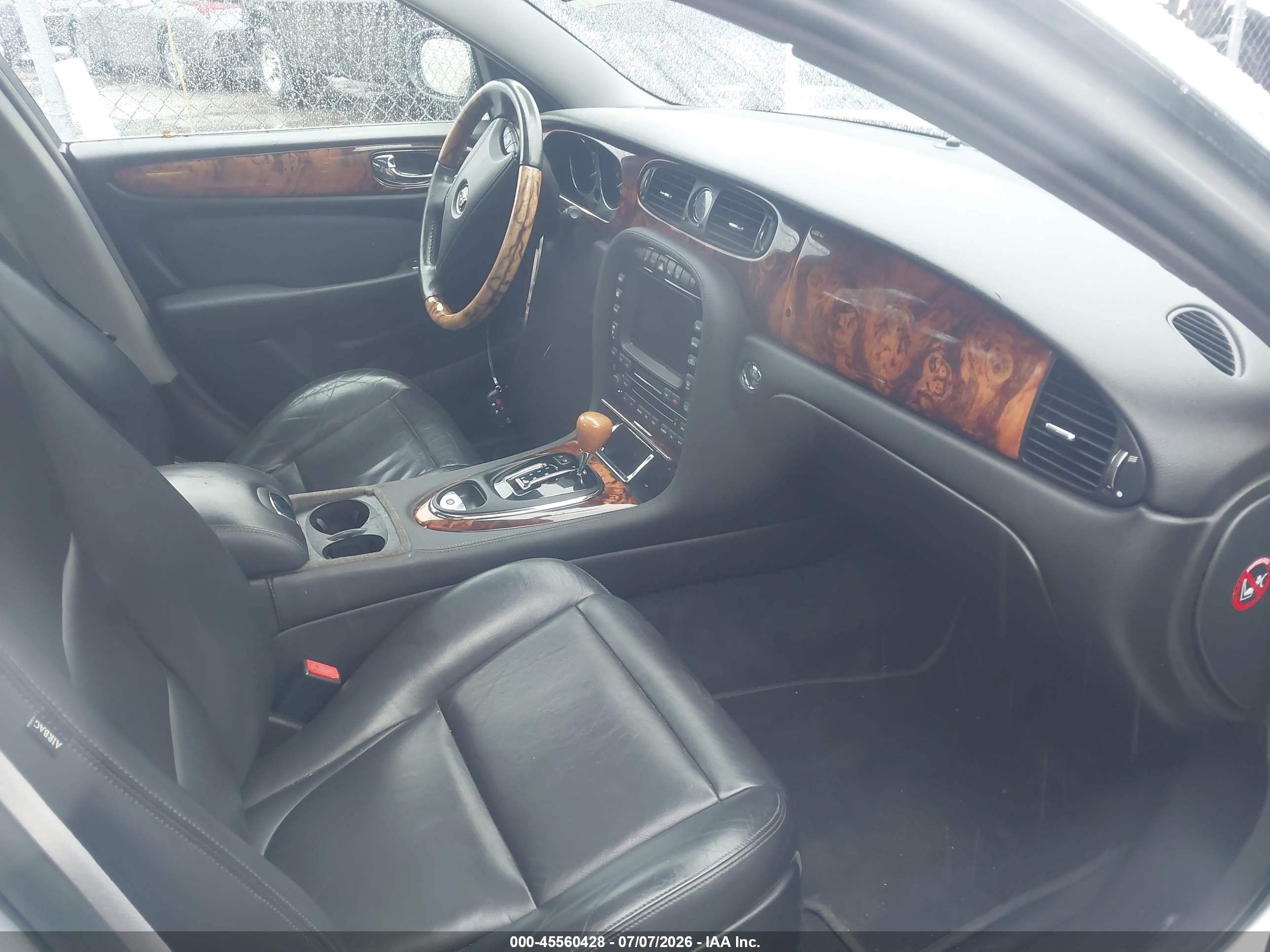 2004 Jaguar Xj Xj8 Серебряный vin: SAJWA71C14SG25983