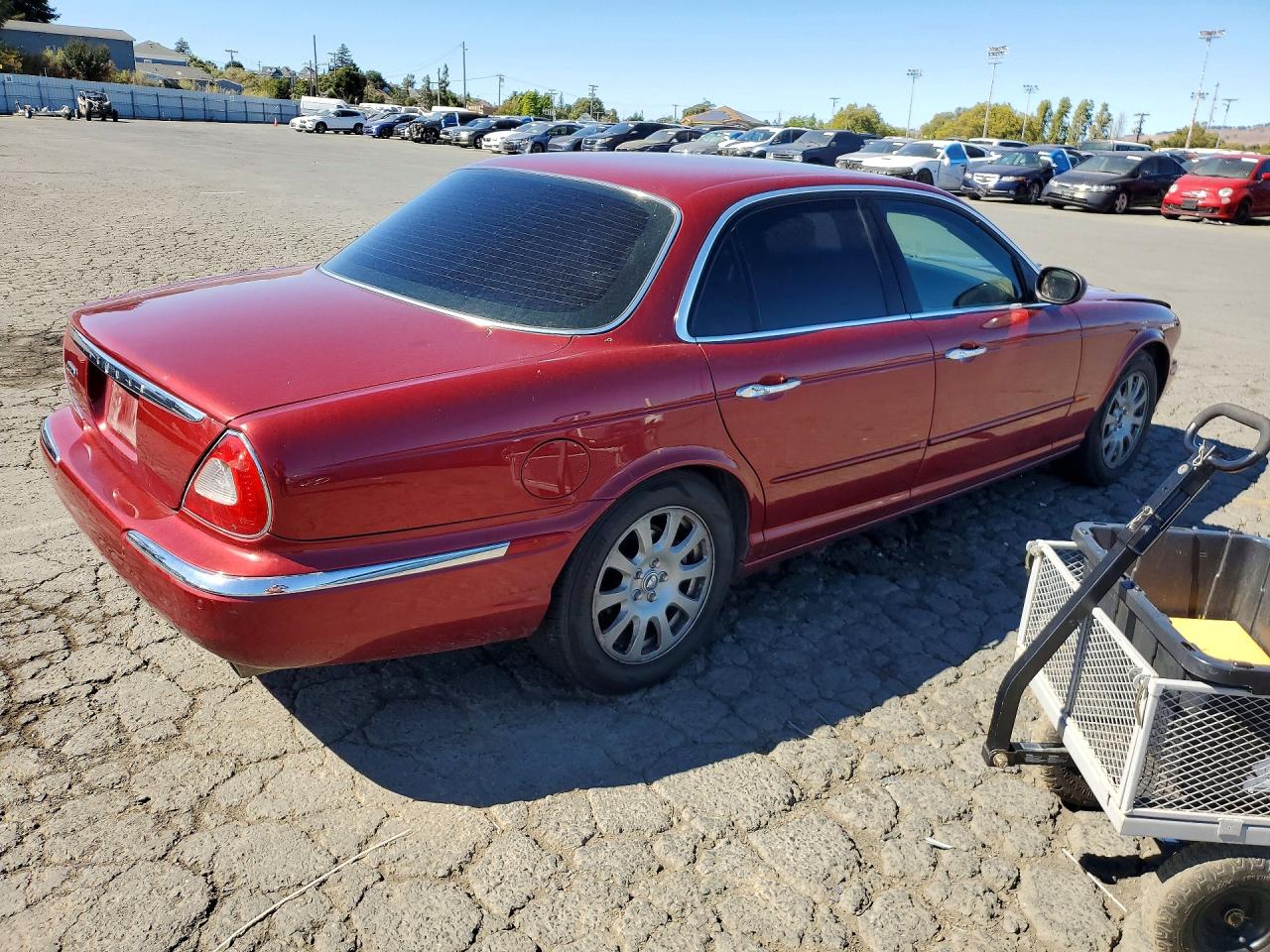 2004 Jaguar Xj8 Burgundy vin: SAJWA71C24SG13311