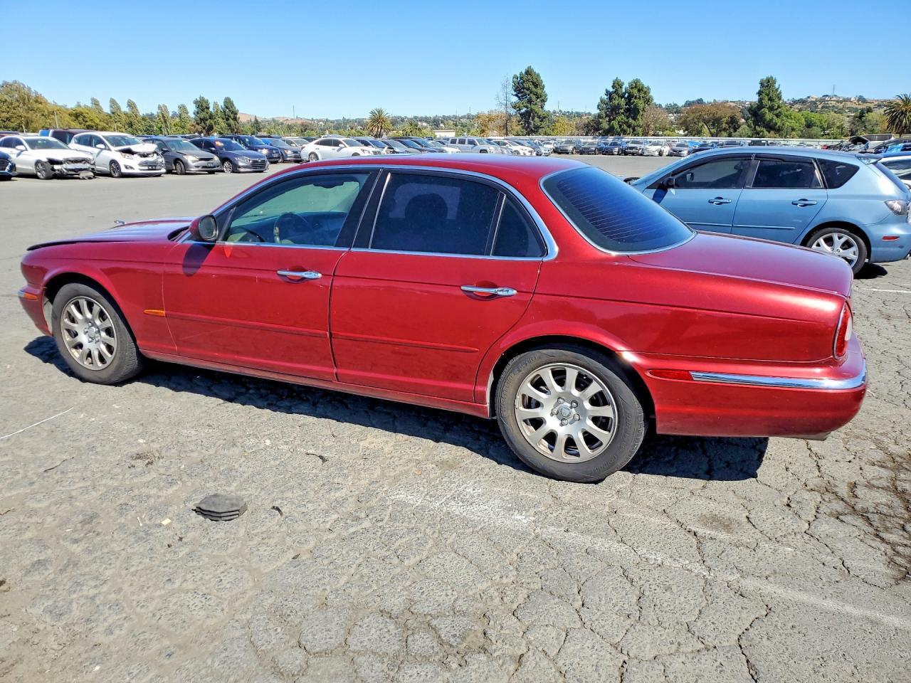 2004 Jaguar Xj8 Burgundy vin: SAJWA71C24SG13311