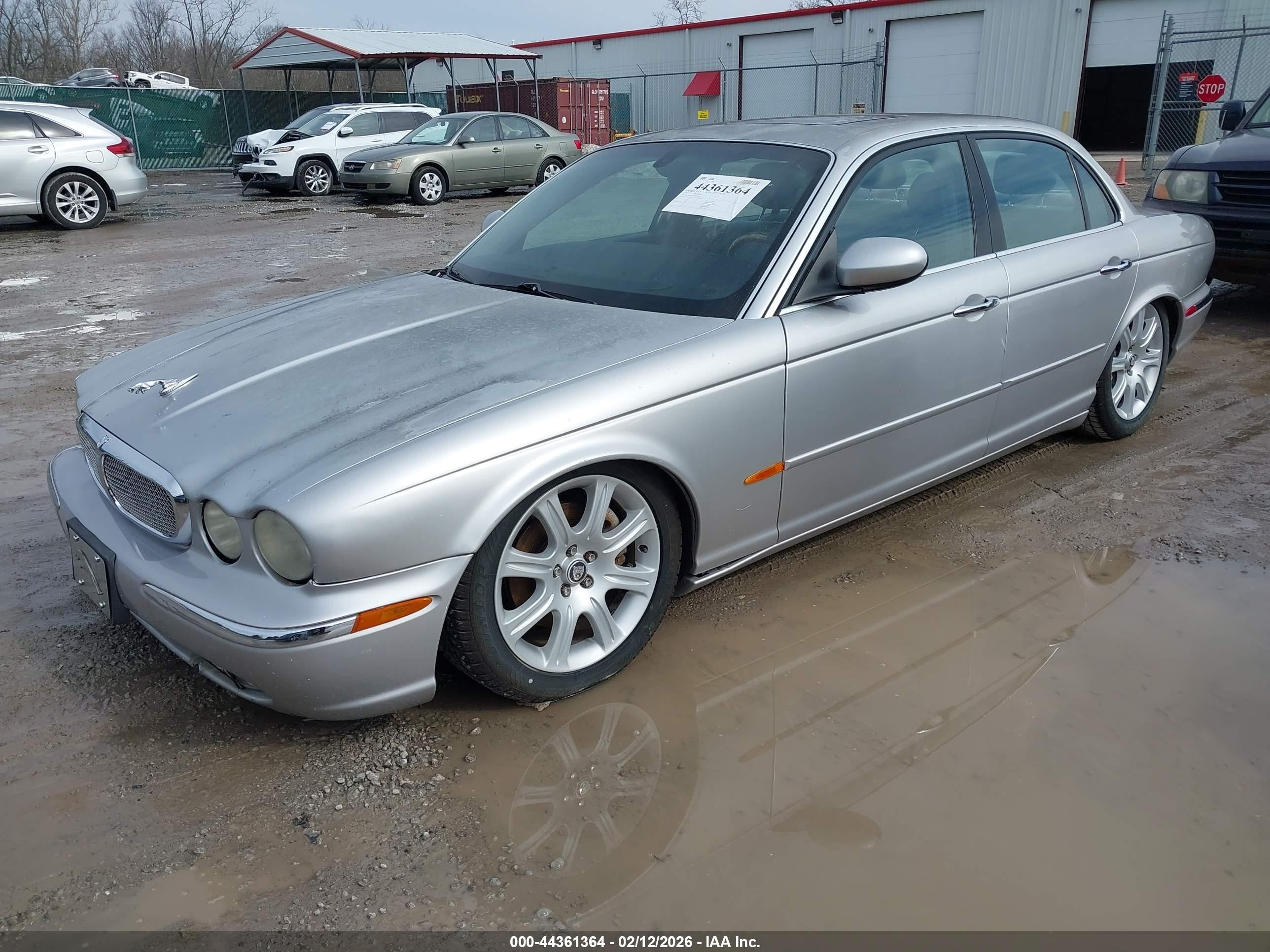 2004 Jaguar Xj Xj8 Black vin: SAJWA71C24SG17780