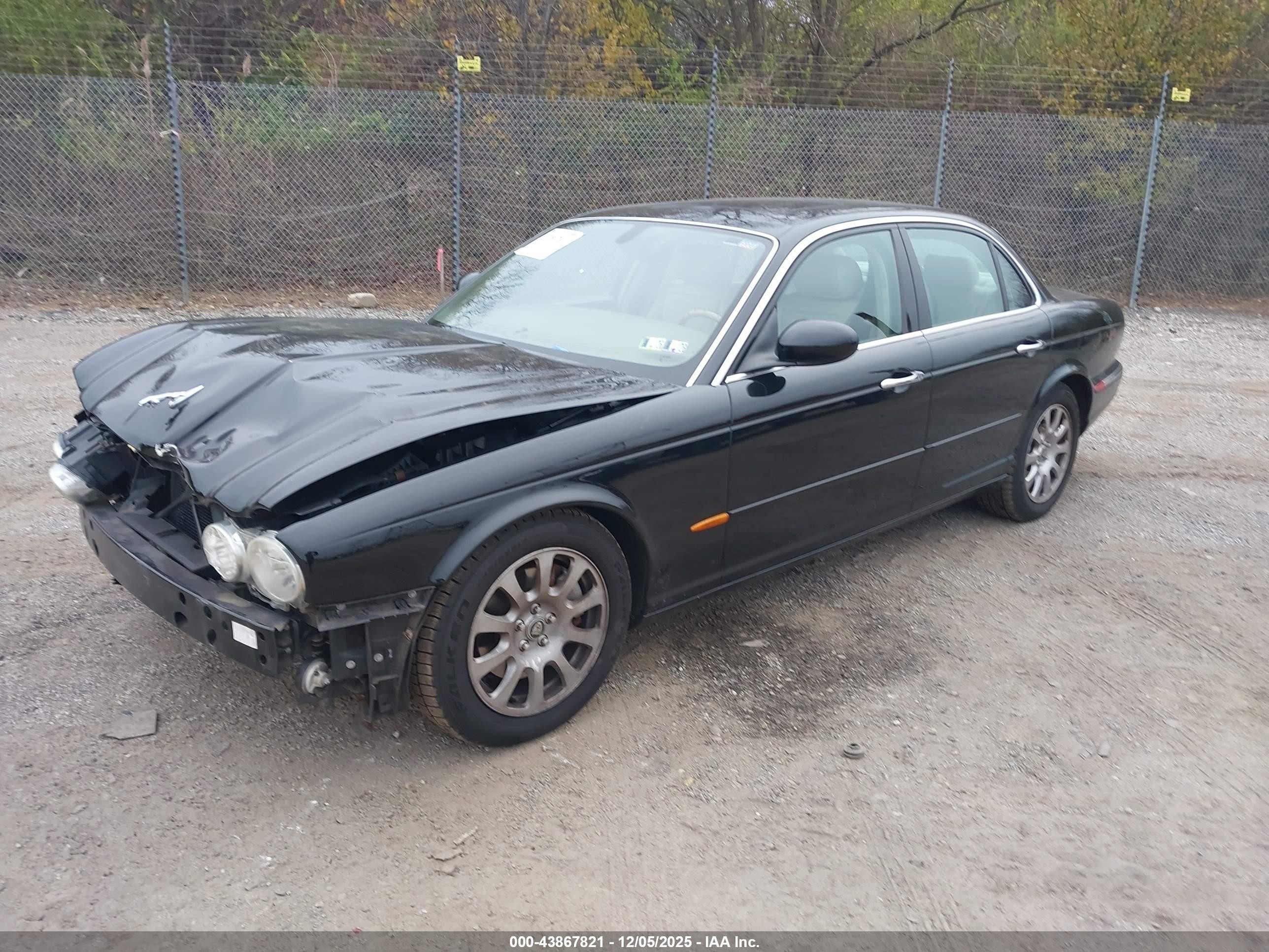 2004 Jaguar Xj Xj8 Black vin: SAJWA71C24SG30173