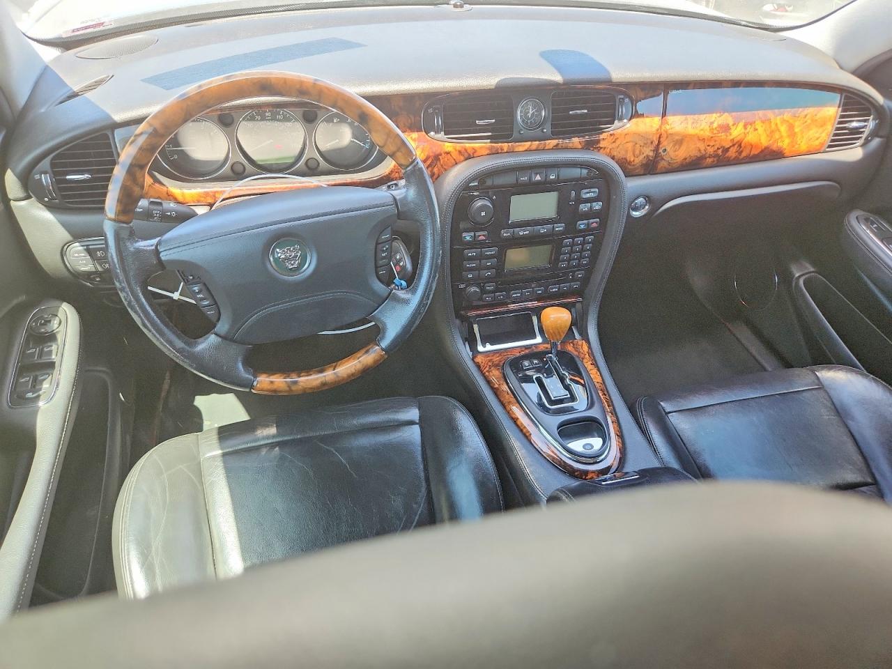 2004 Jaguar Xj8 Gray vin: SAJWA71C24SG30755