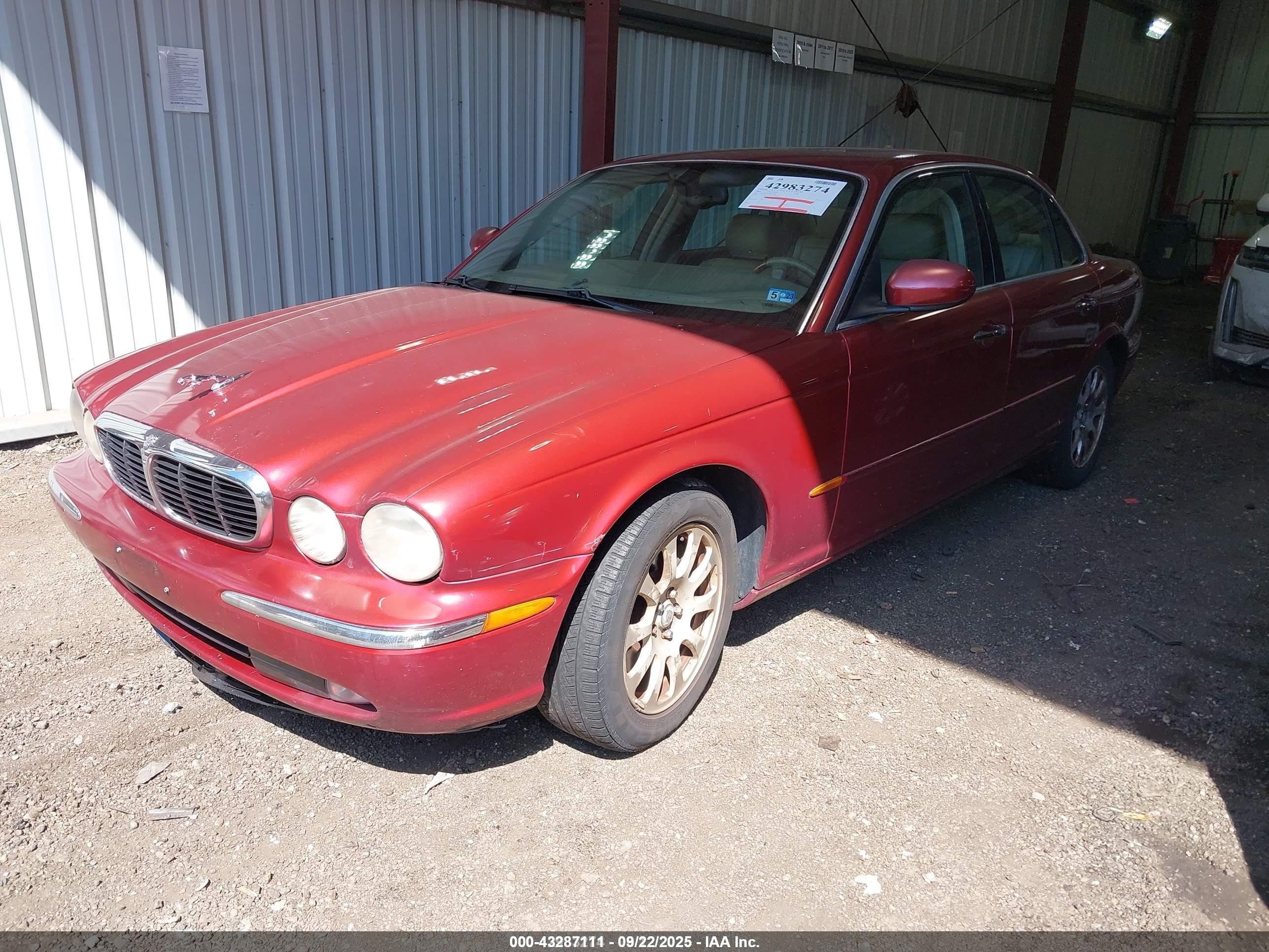 2004 Jaguar Xj Xj8 Burgundy vin: SAJWA71C34SG13267