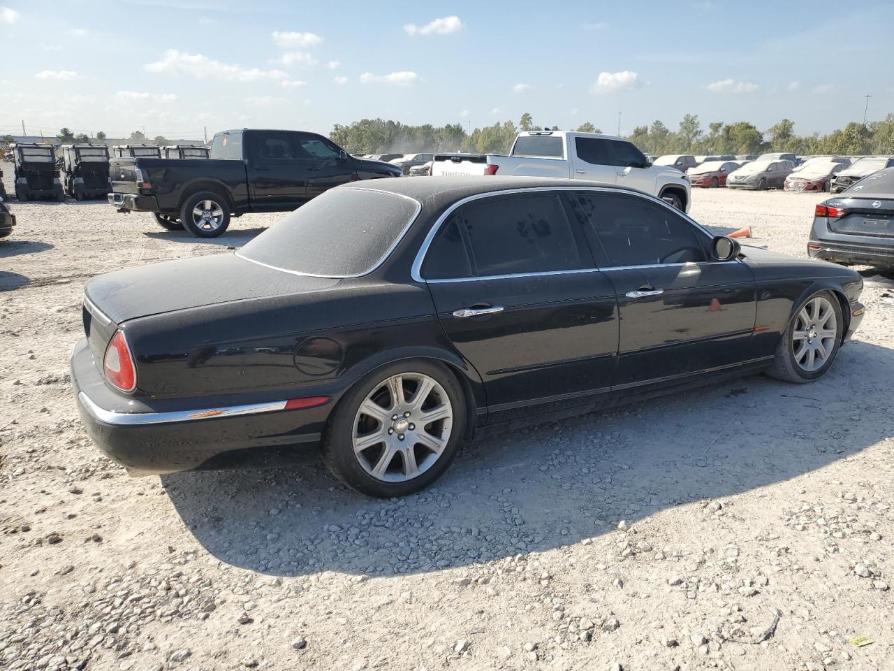 2004 Jaguar Xj8 Black vin: SAJWA71C34SG22843