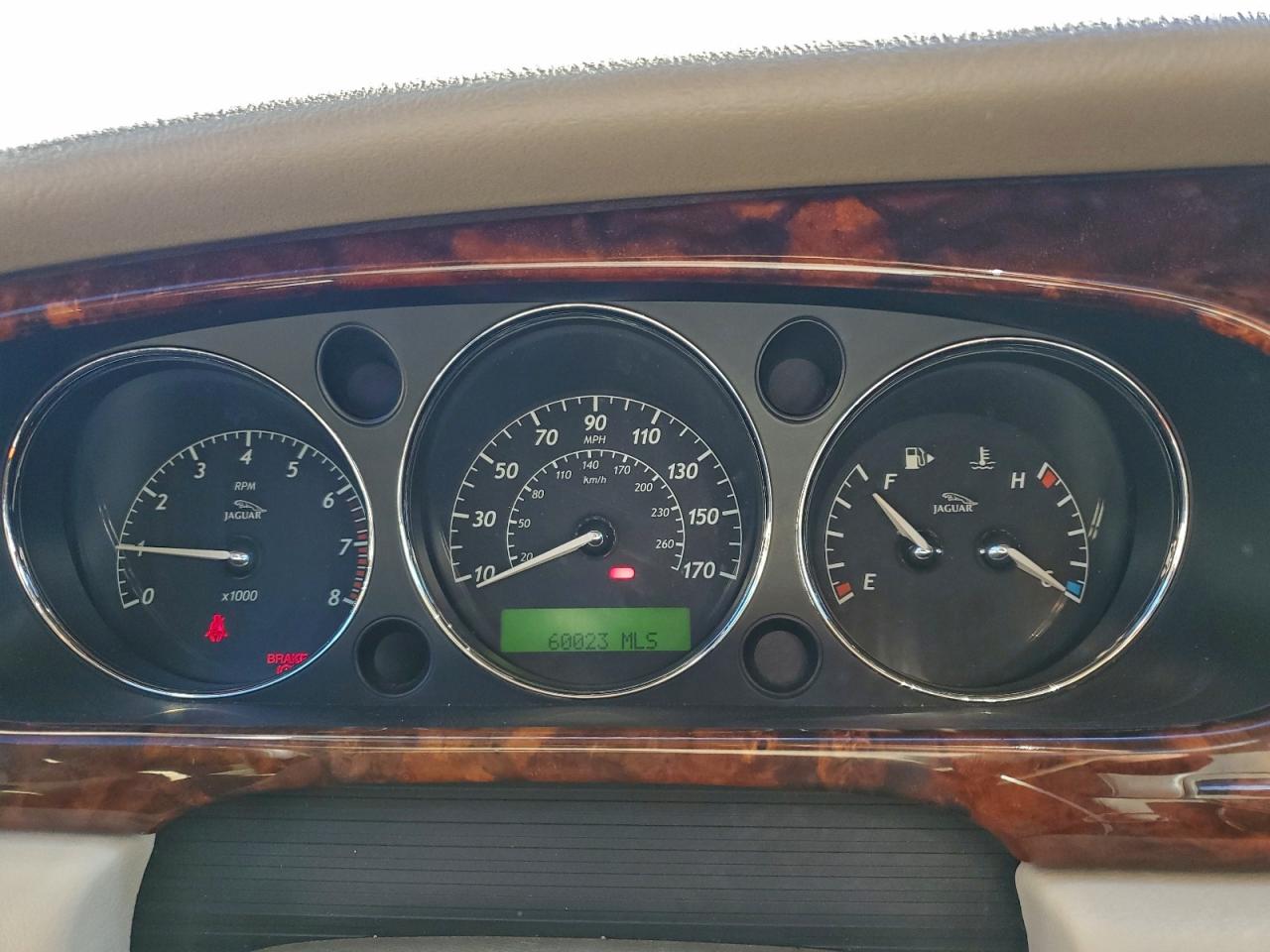2004 Jaguar Xj8 Tan vin: SAJWA71C34SG22972