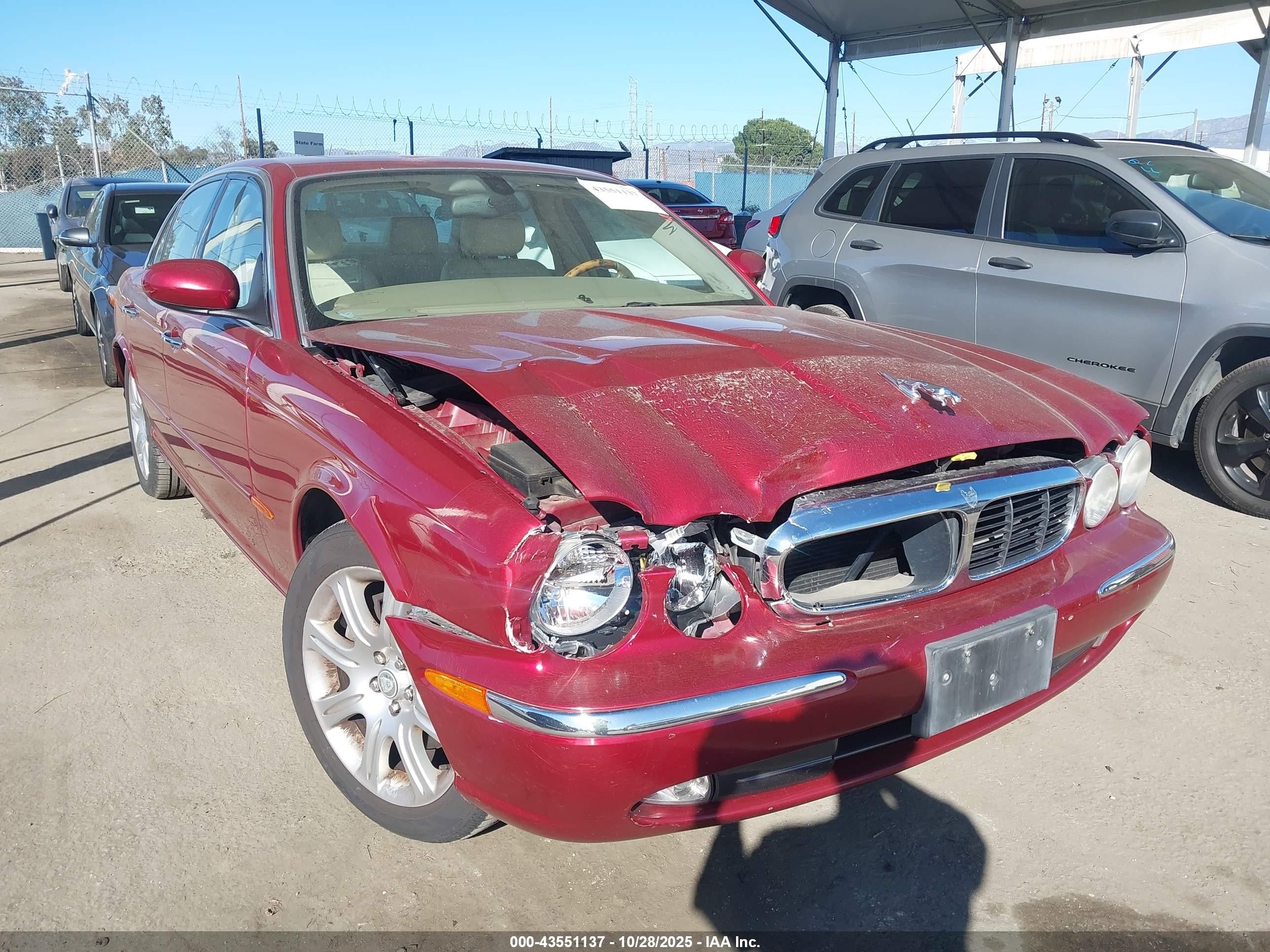 2004 Jaguar Xj Xj8 Burgundy vin: SAJWA71C34SG25869
