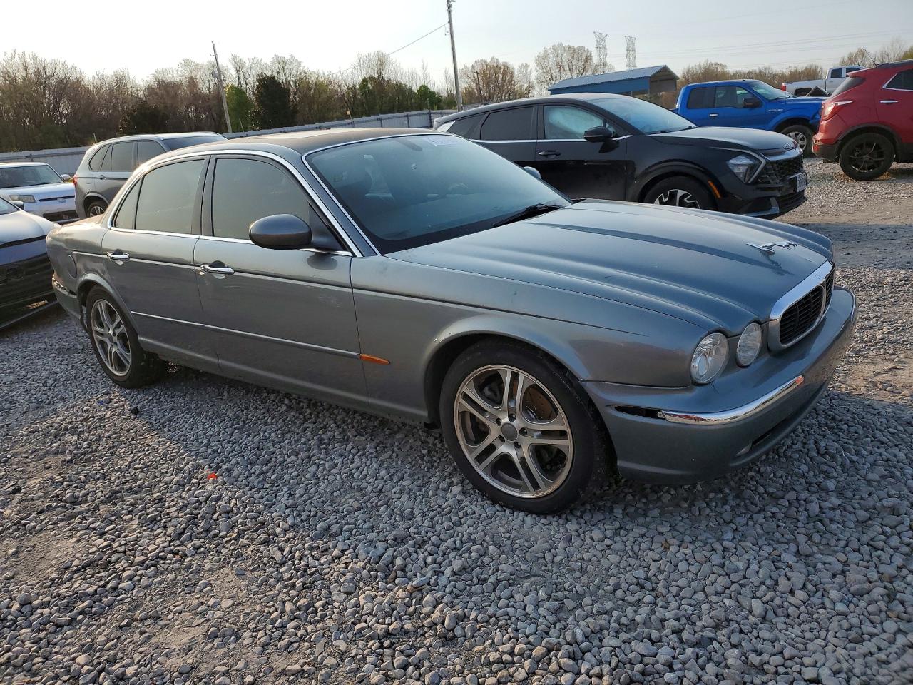 2004 Jaguar Xj8 Gray vin: SAJWA71C44SG21250