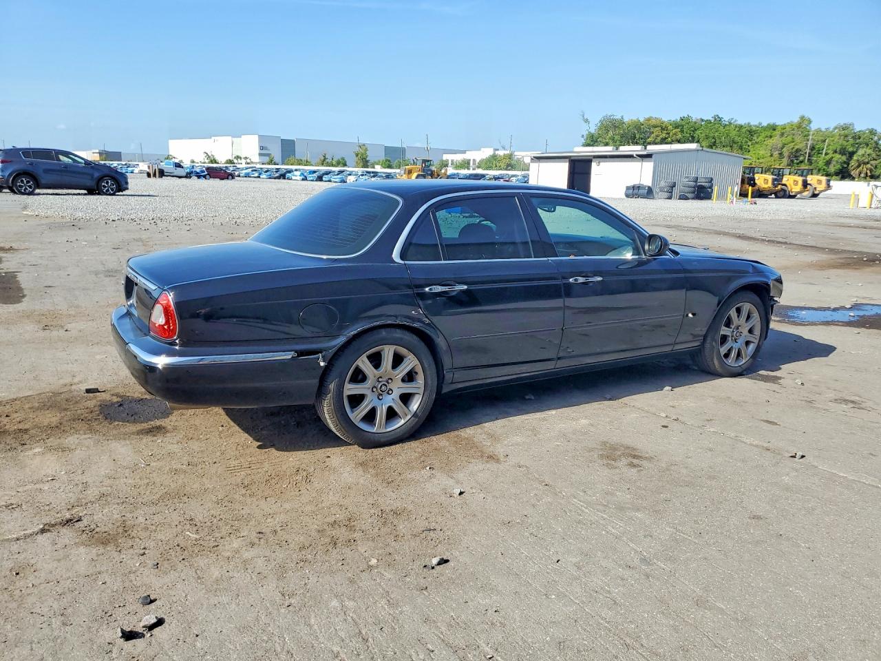 2004 Jaguar Xj8 Black vin: SAJWA71C44SG31213