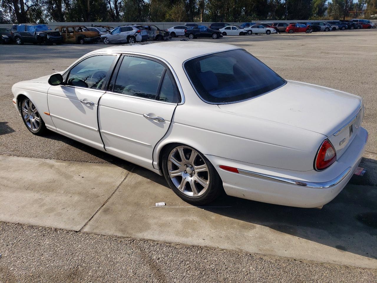 2004 Jaguar Xj8 White vin: SAJWA71C54SG17756
