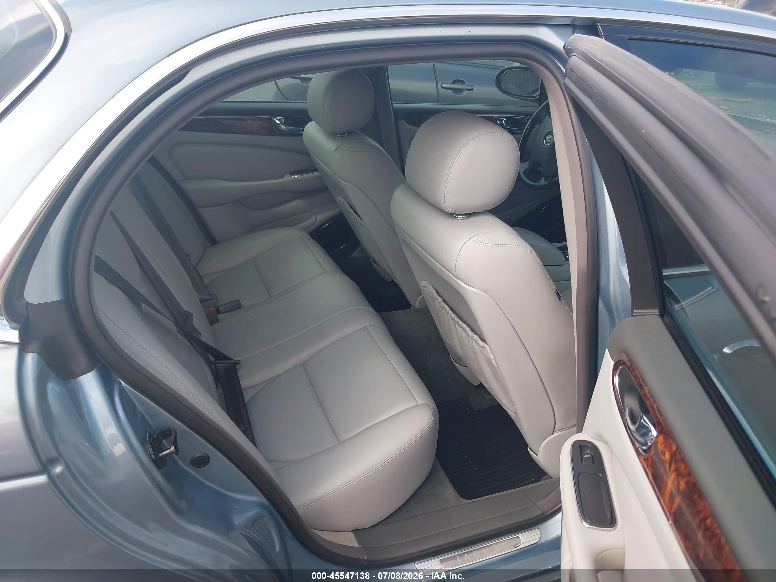 2004 Jaguar Xj Xj8 Light Blue vin: SAJWA71C64SG13036