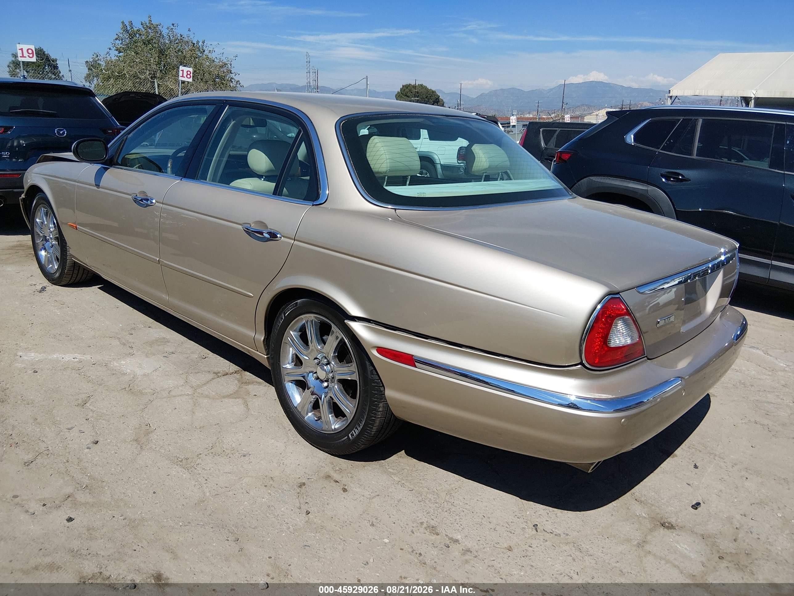2004 Jaguar Xj Xj8 Gray vin: SAJWA71C64SG17698