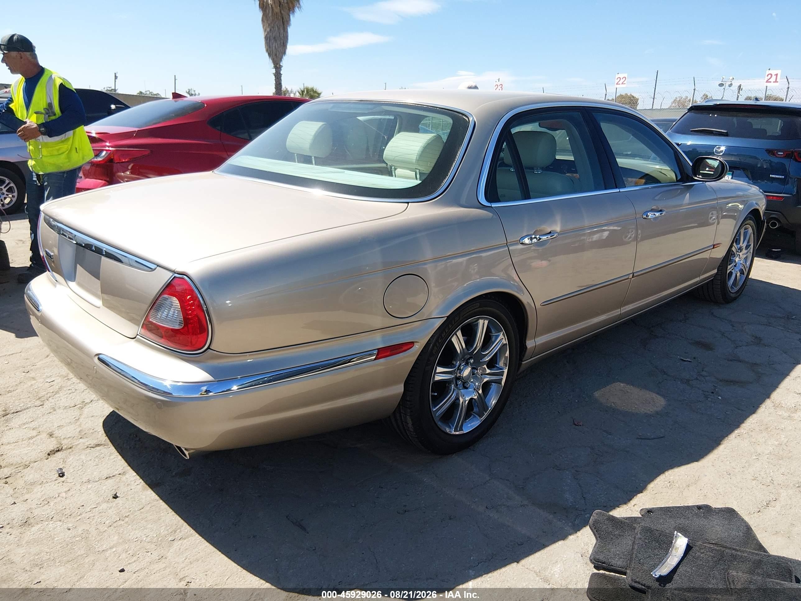 2004 Jaguar Xj Xj8 Gray vin: SAJWA71C64SG17698