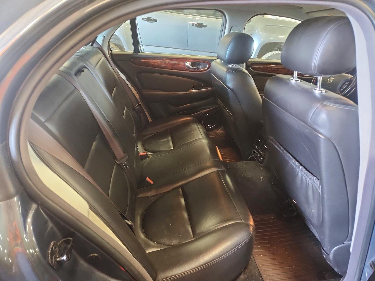 2004 Jaguar Xj8 Серый vin: SAJWA71C64SG22528