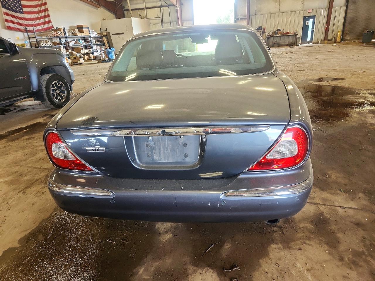 2004 Jaguar Xj8 Серый vin: SAJWA71C64SG22528