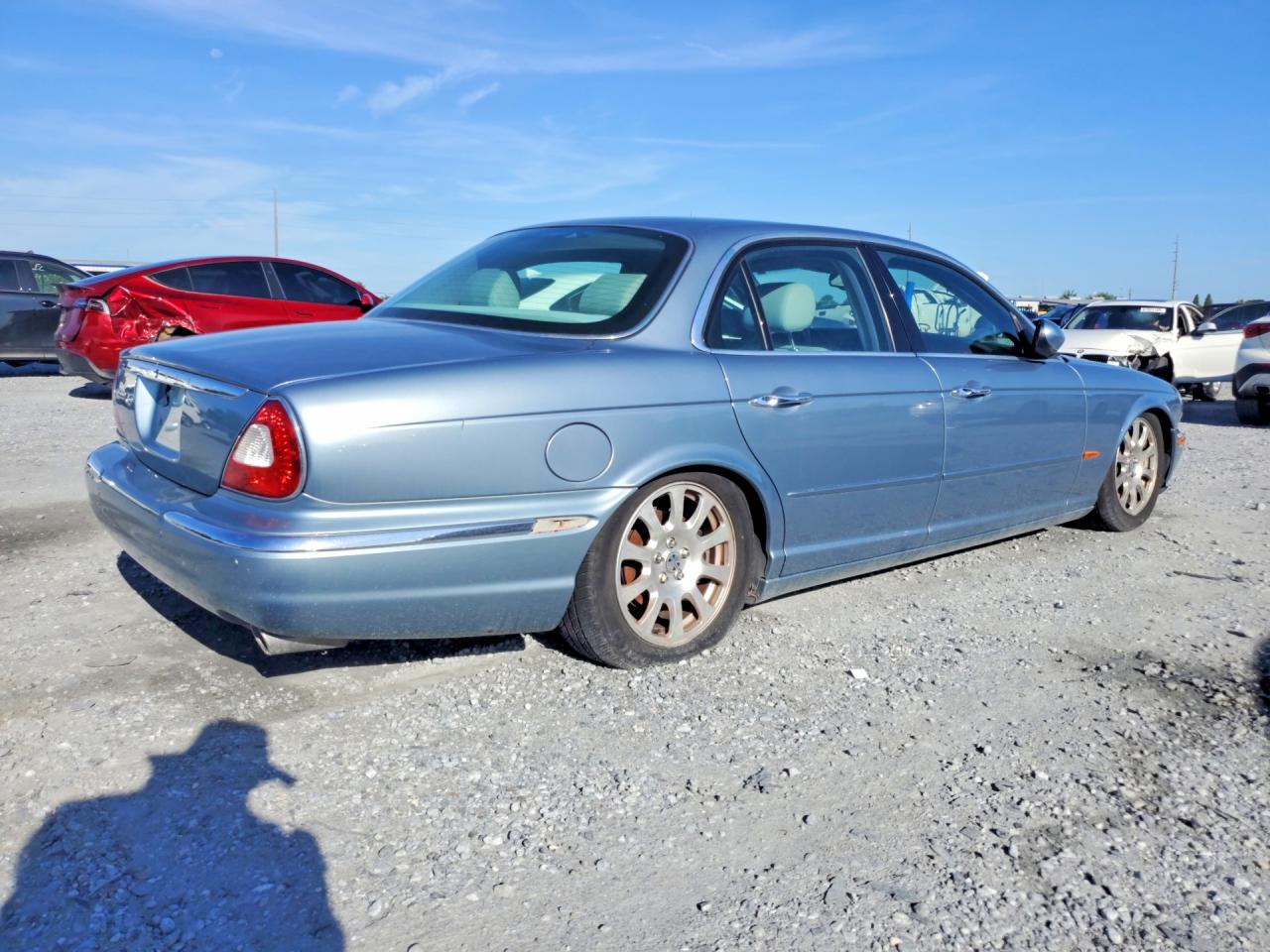 2004 Jaguar Xj8 Blue vin: SAJWA71C84SG14480