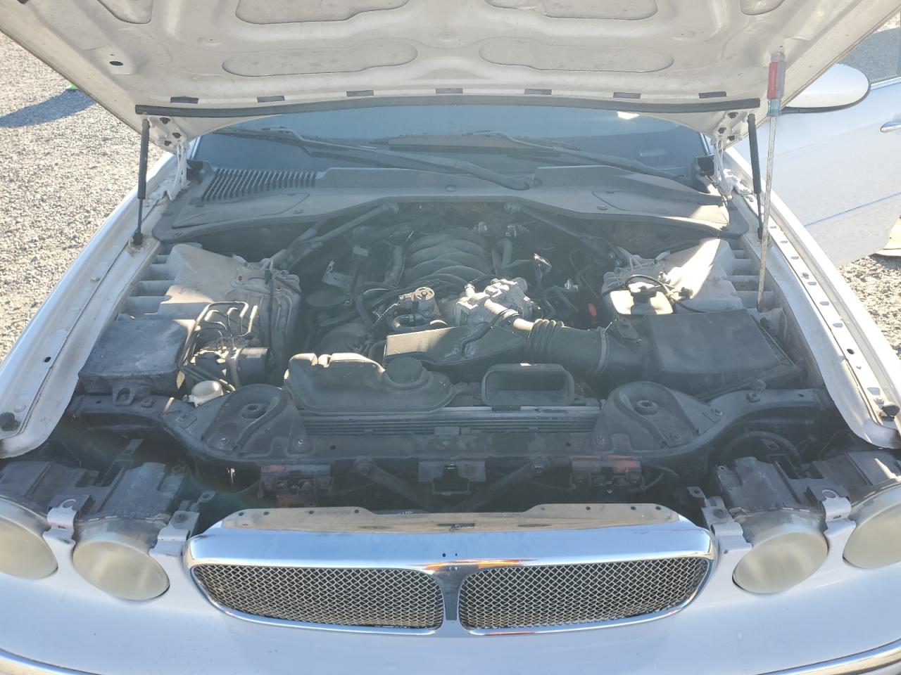 2004 Jaguar Xj8 White vin: SAJWA71C94SG13421
