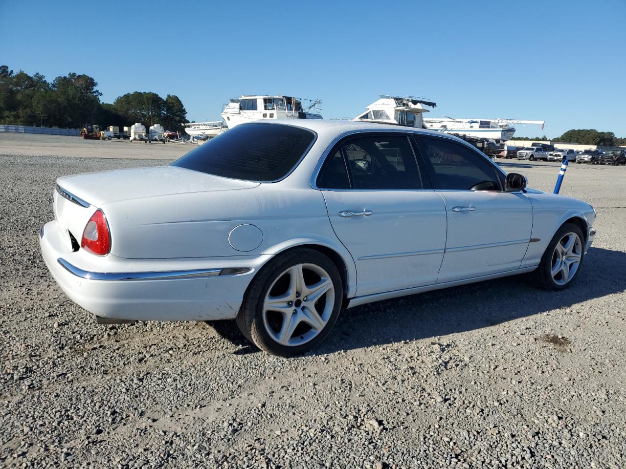 2004 Jaguar Xj8 White vin: SAJWA71C94SG13421
