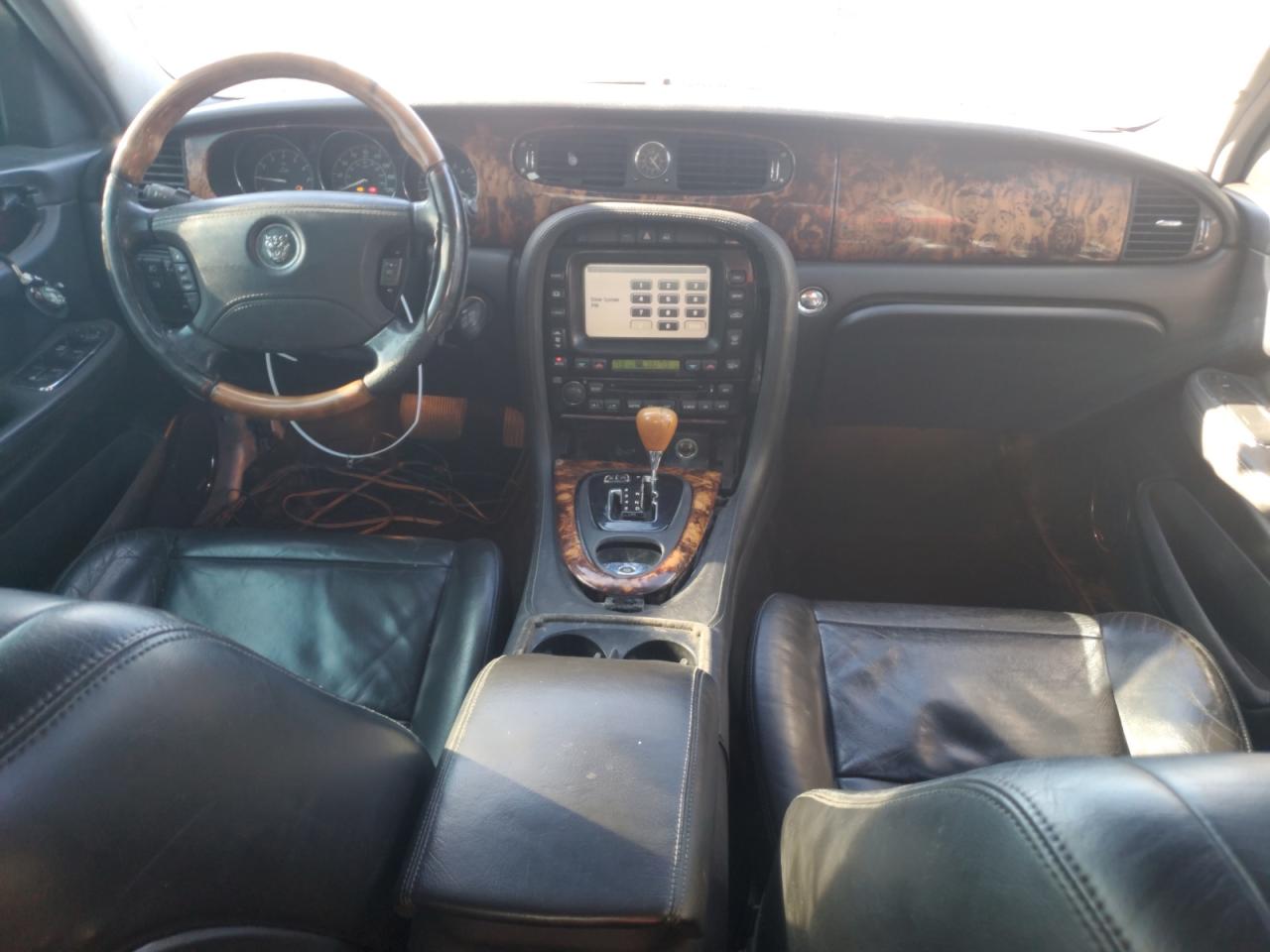2004 Jaguar Xj8 White vin: SAJWA71C94SG13421