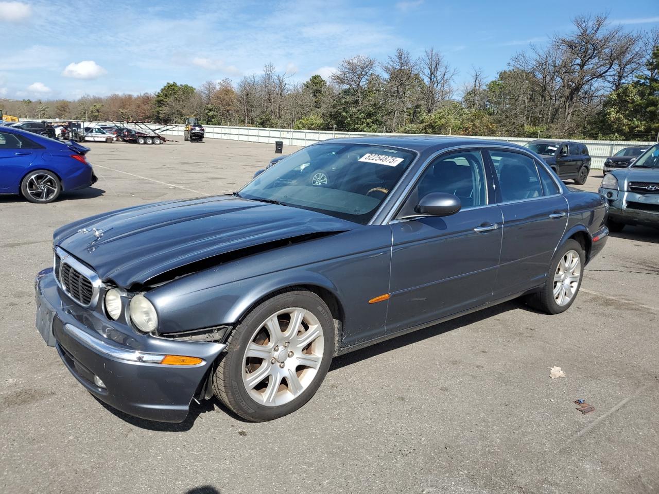 2004 Jaguar Xj8 Gray vin: SAJWA71C94SG21714