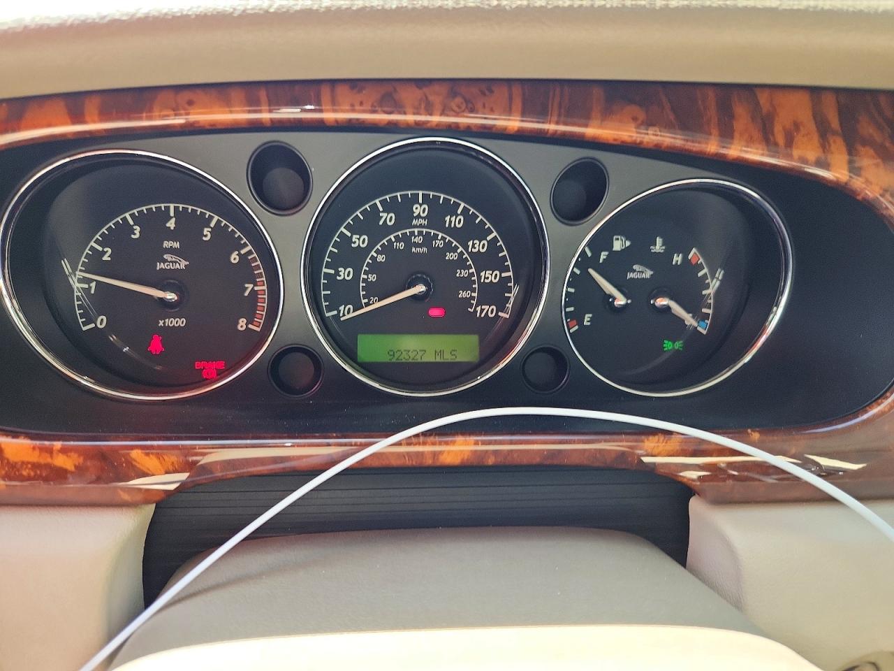 2004 Jaguar Xj8 Gold vin: SAJWA71C94SG29974