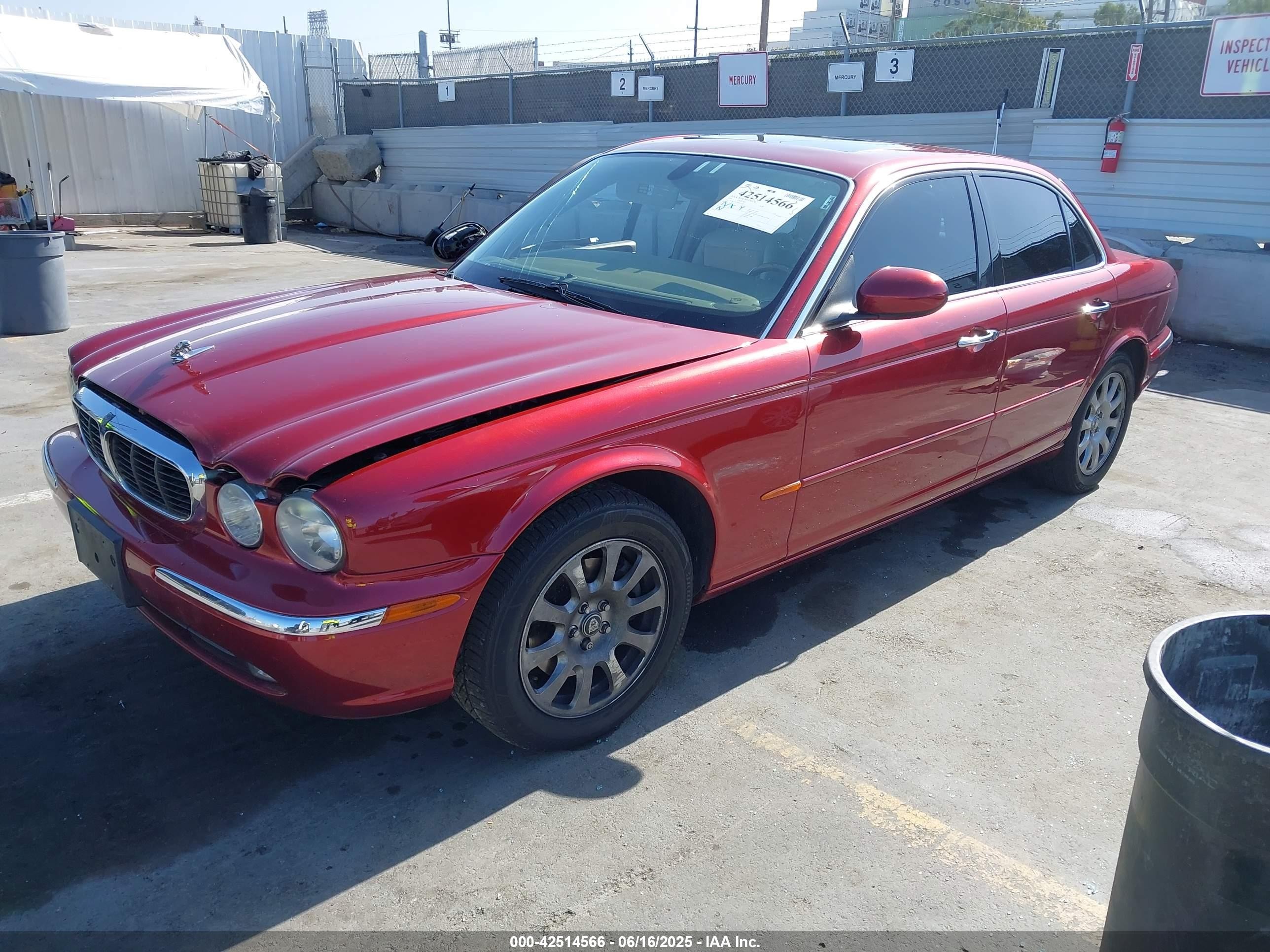 2004 Jaguar Xj Xj8 Burgundy vin: SAJWA71CX4SG31281