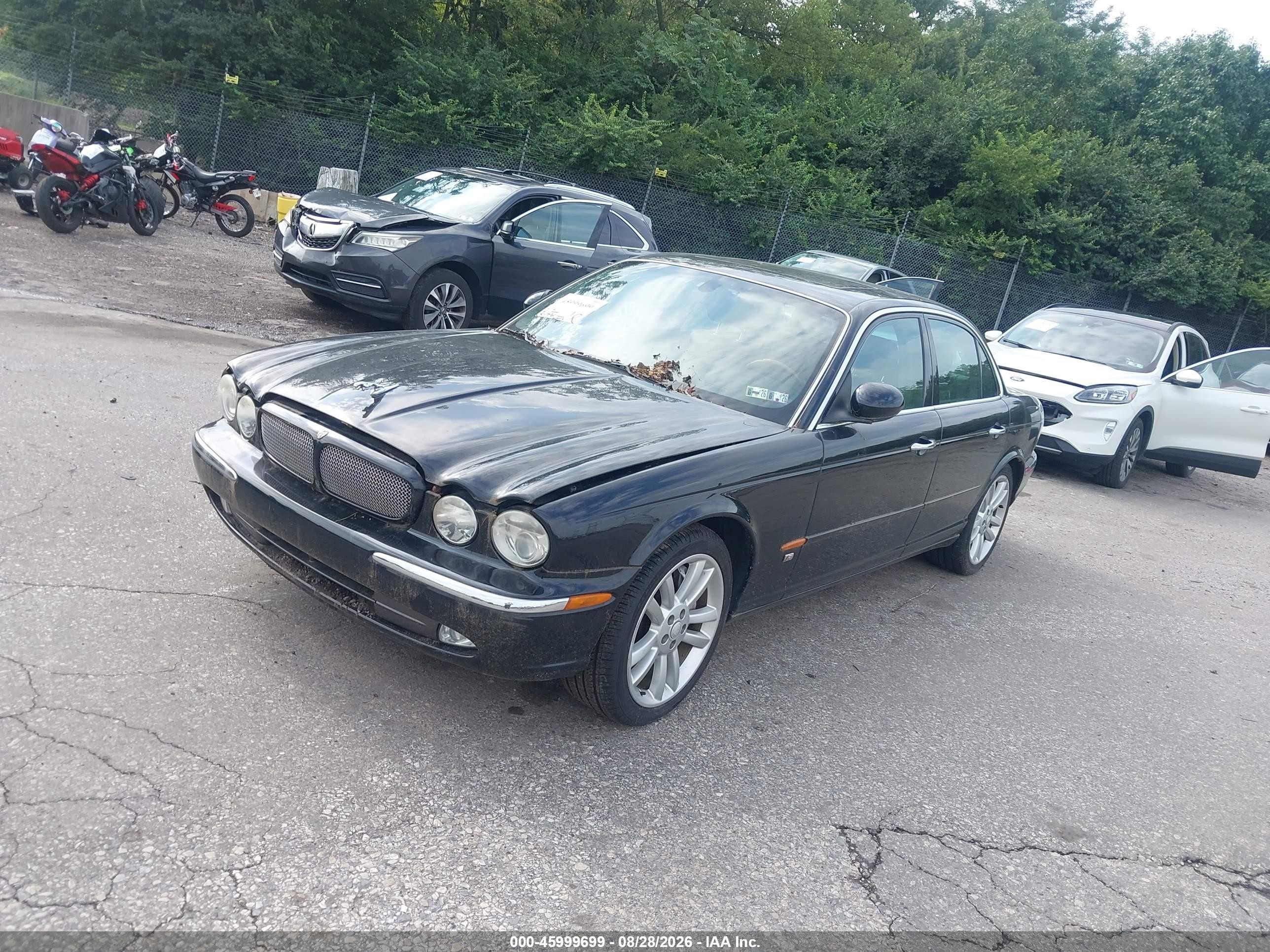 2004 Jaguar Xj Xjr Black vin: SAJWA73B44TG17388